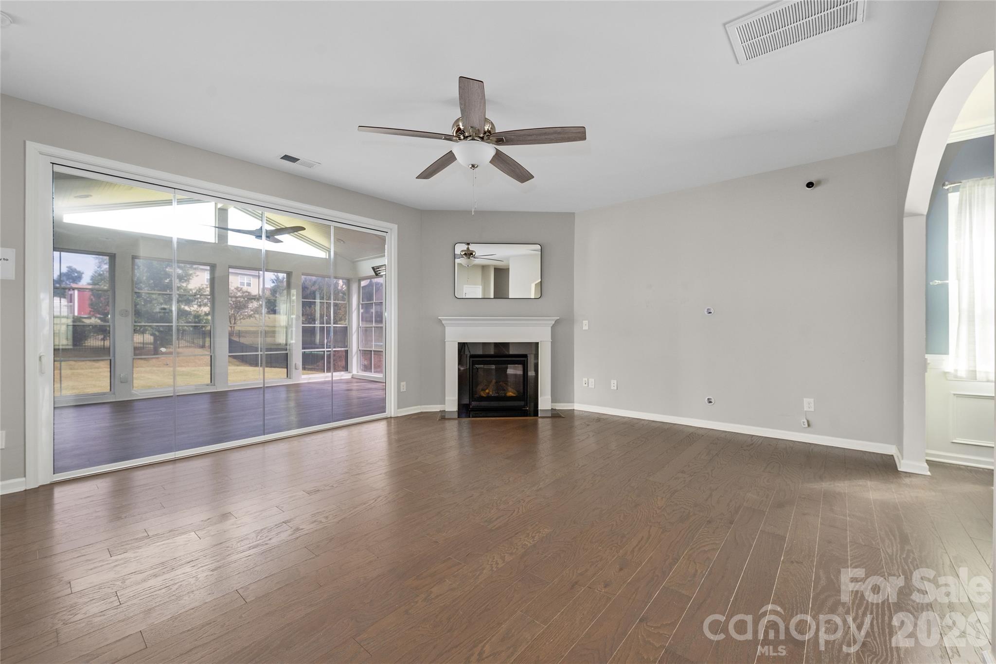11119 Grenfell Avenue Property Photo 36
