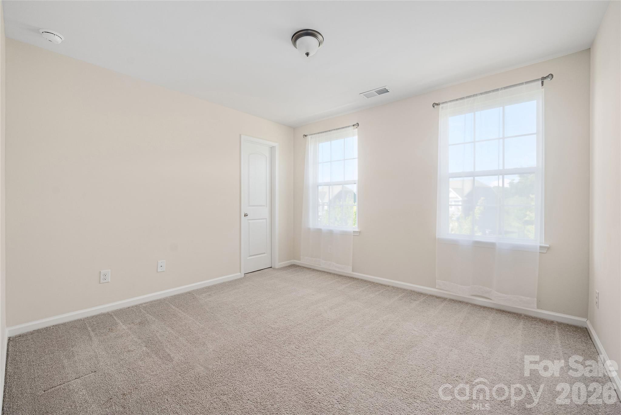11119 Grenfell Avenue Property Photo 44