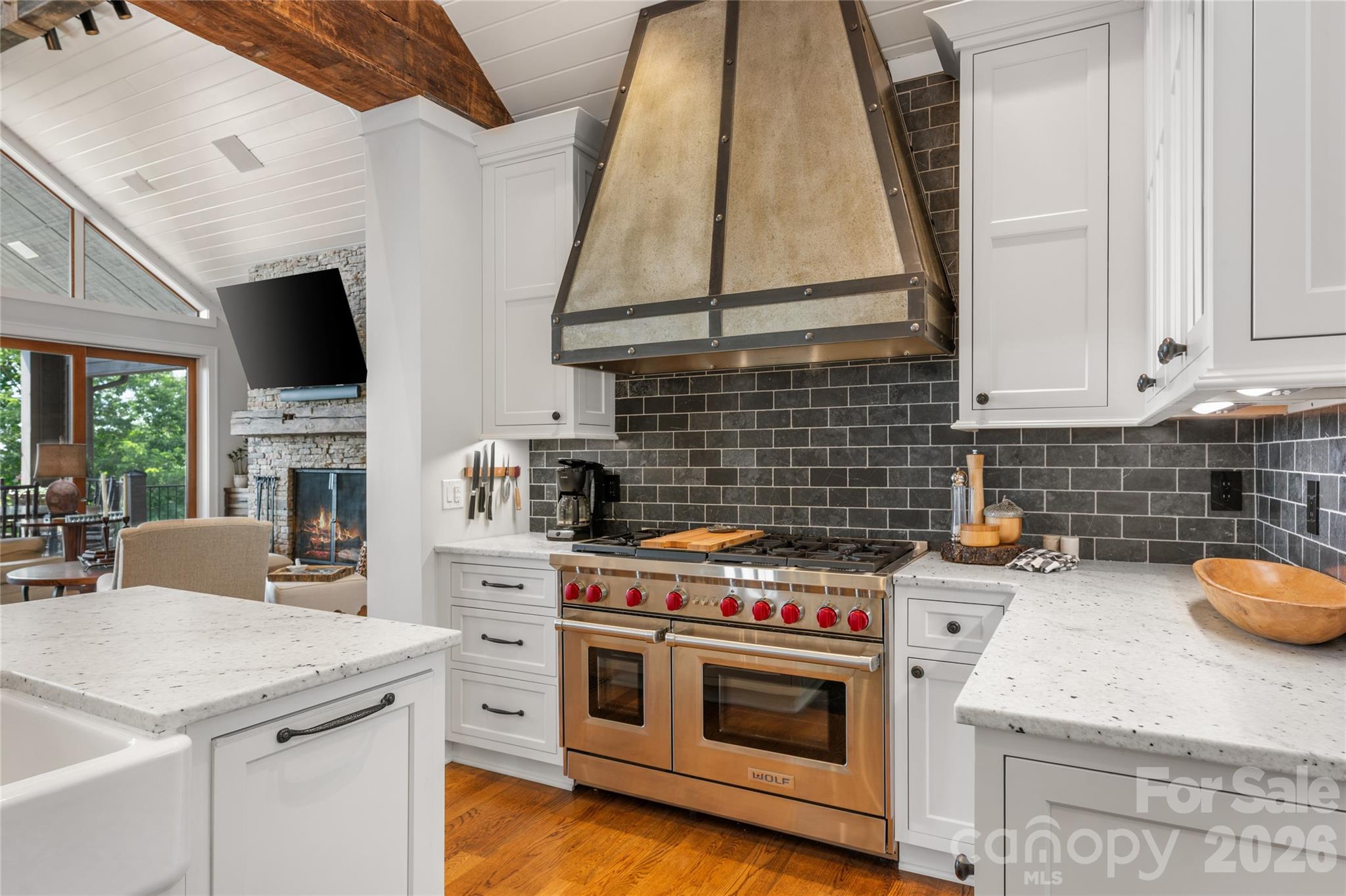 100 Meadow Ridge Drive Property Photo 12