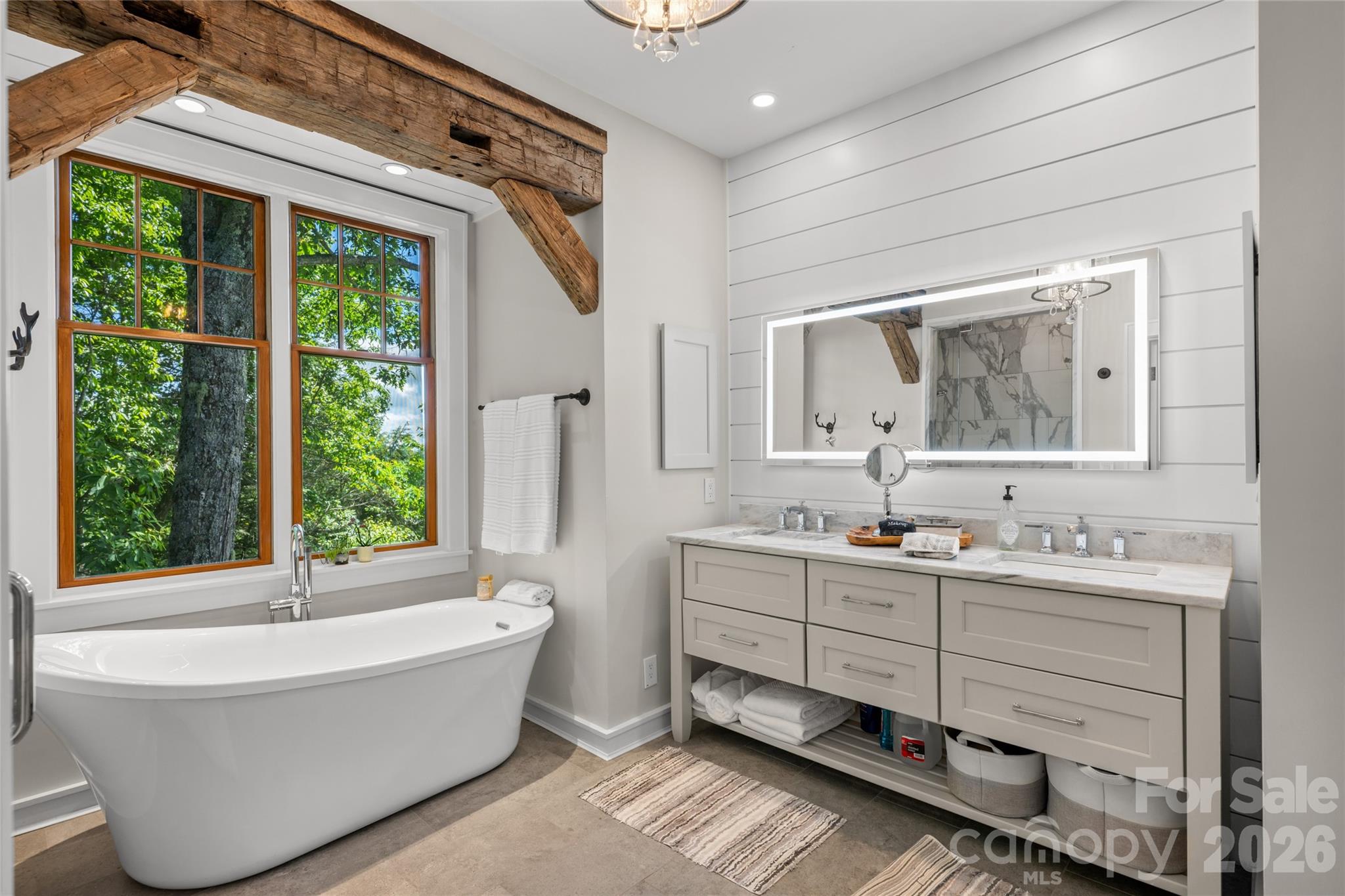 100 Meadow Ridge Drive Property Photo 17