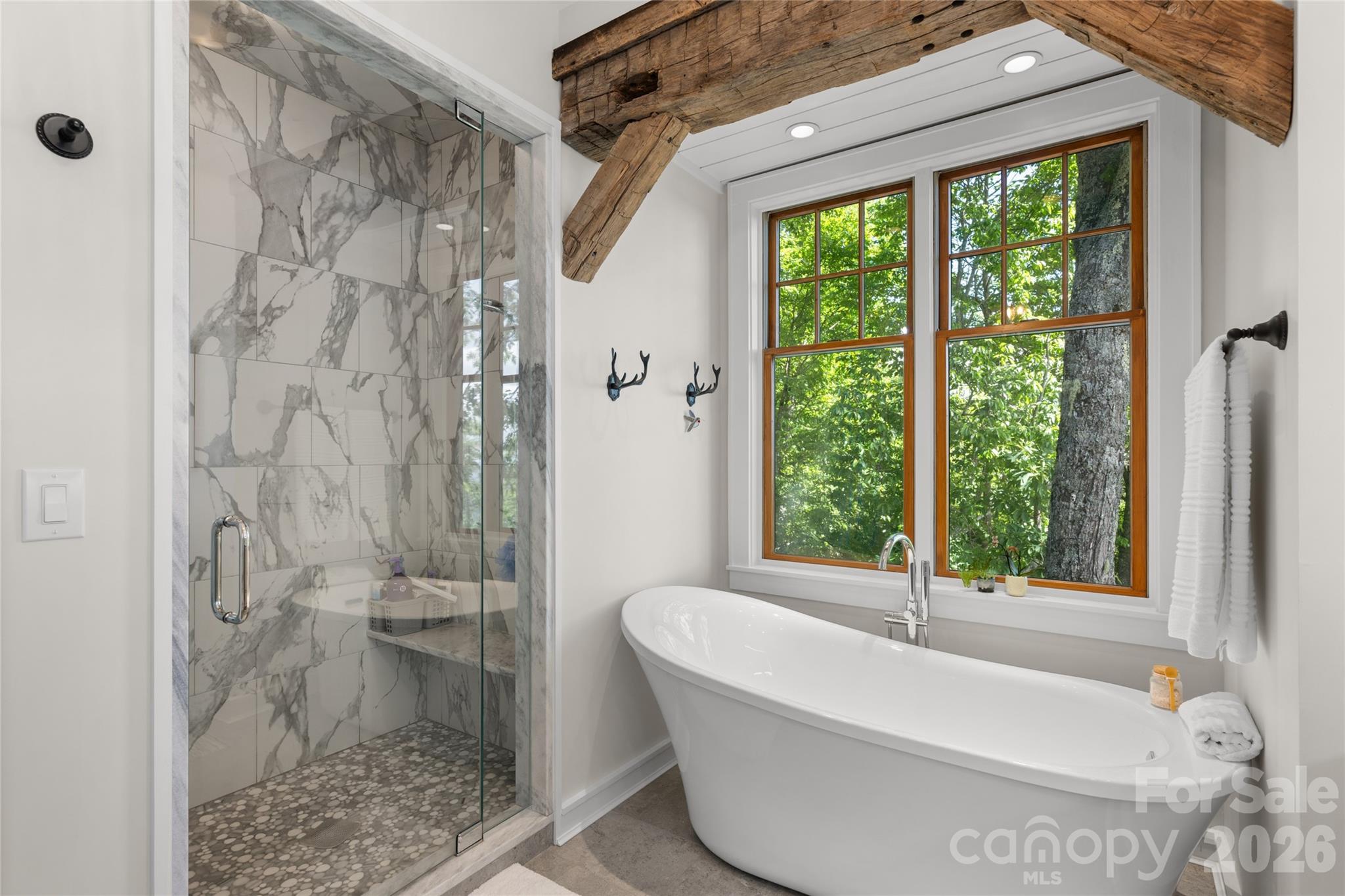100 Meadow Ridge Drive Property Photo 18