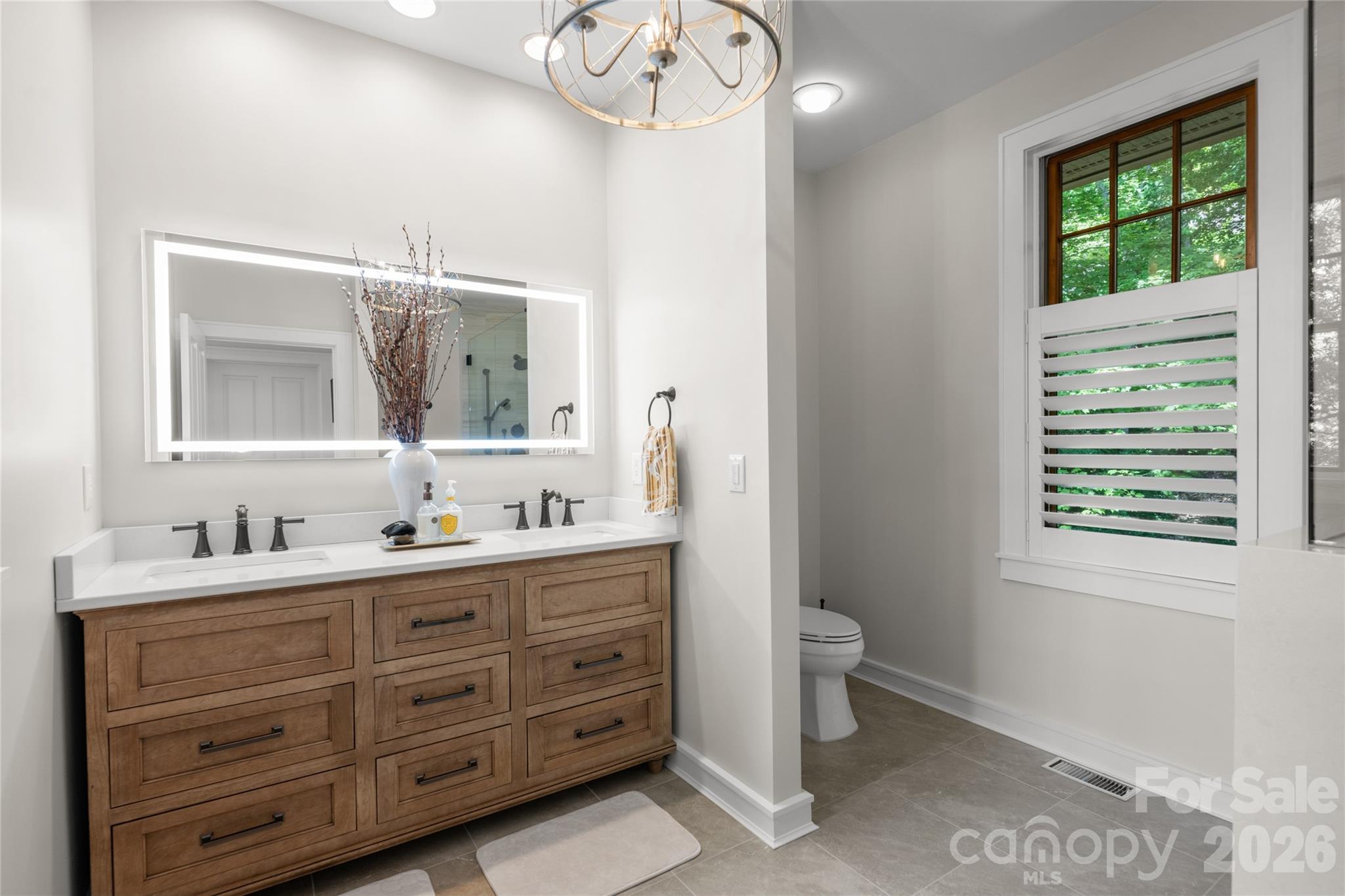 100 Meadow Ridge Drive Property Photo 24