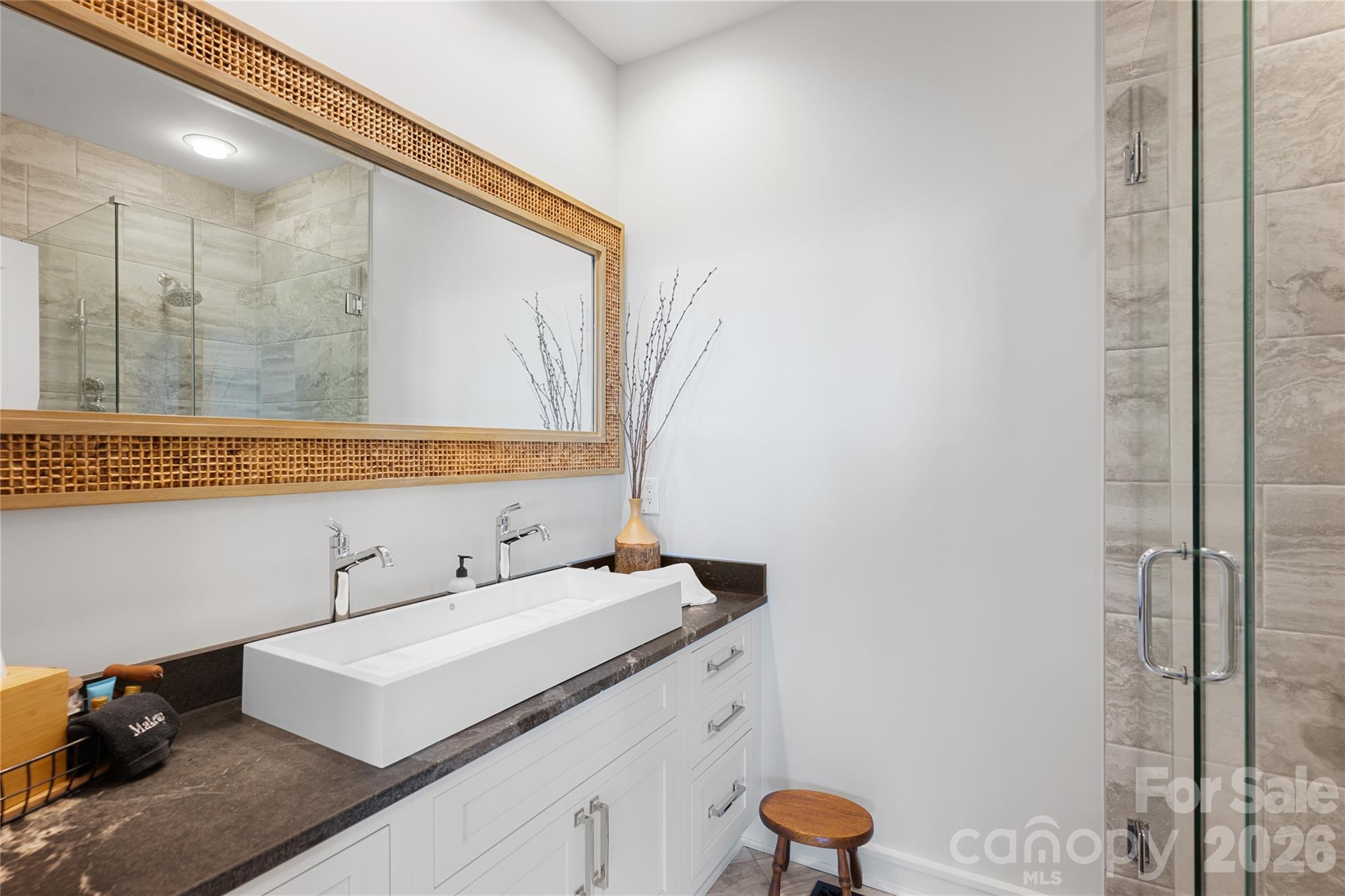 100 Meadow Ridge Drive Property Photo 37