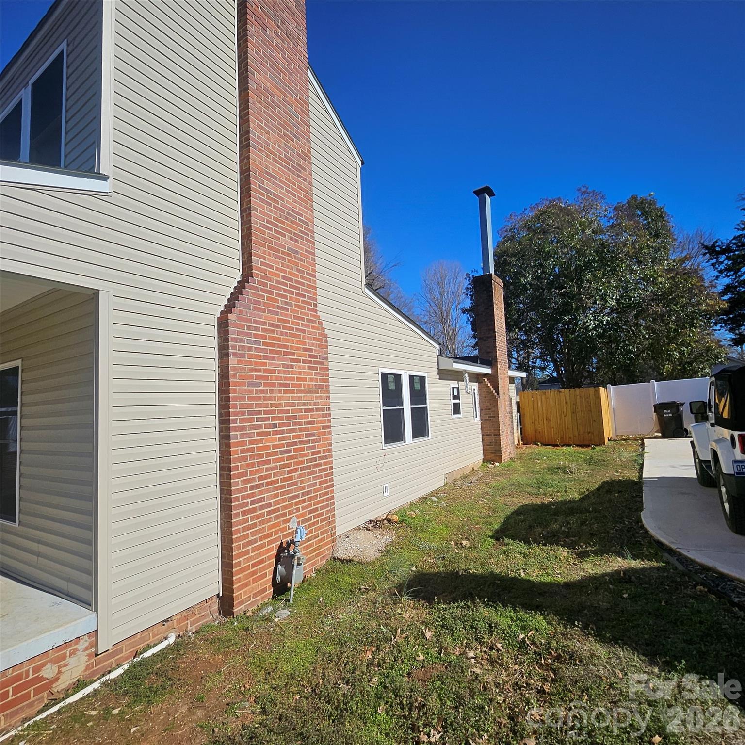 468 Liberty Street Property Photo 2