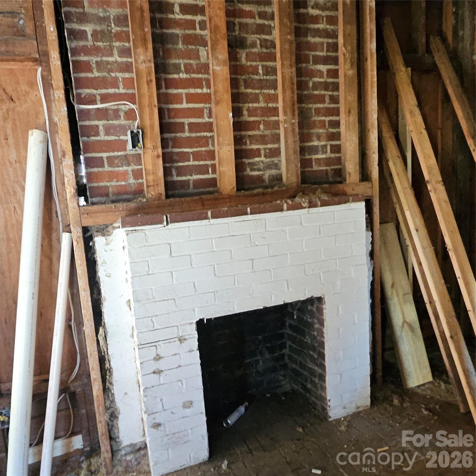 468 Liberty Street Property Photo 4