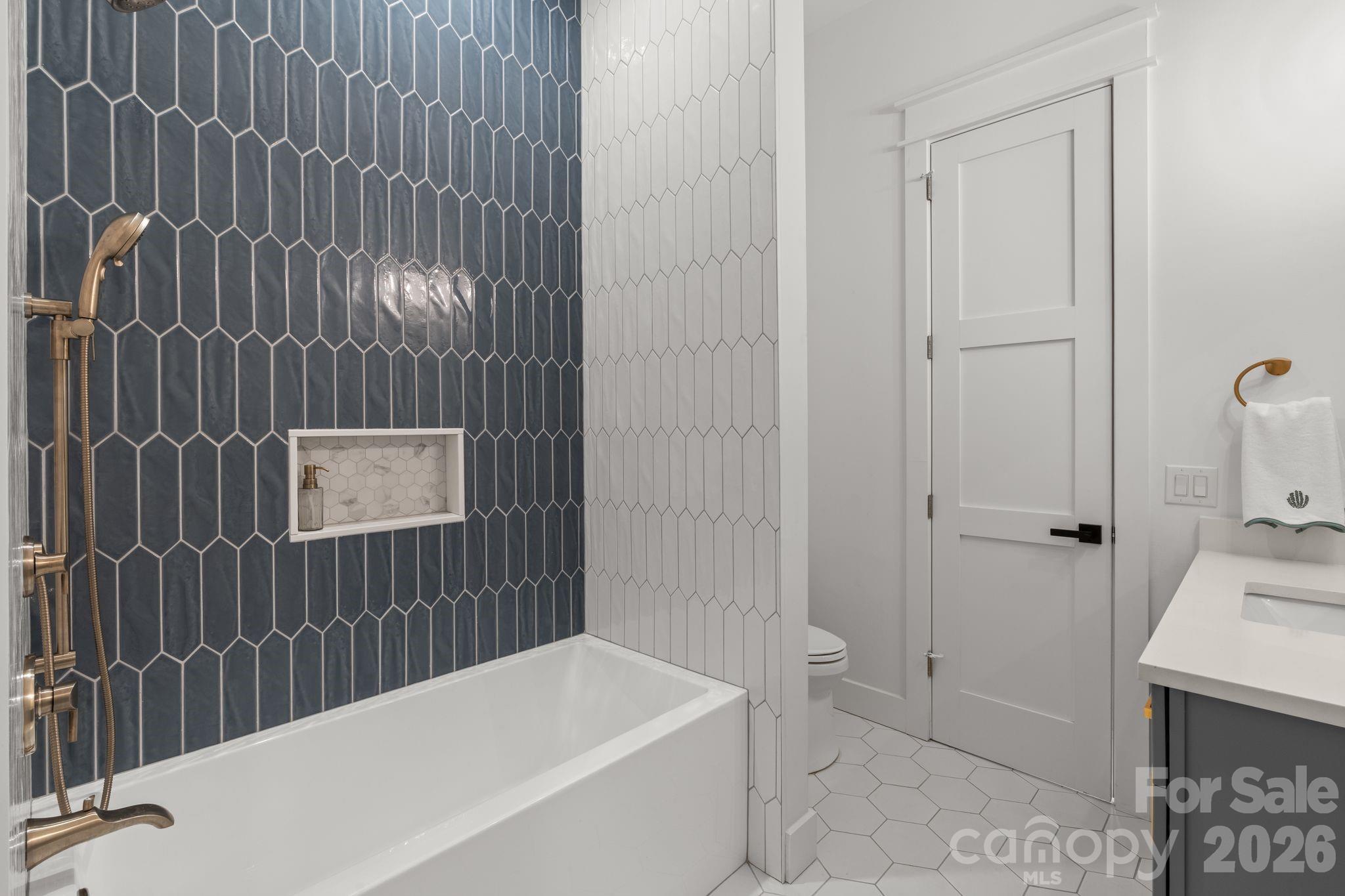 7 Temujin Drive Property Photo 40