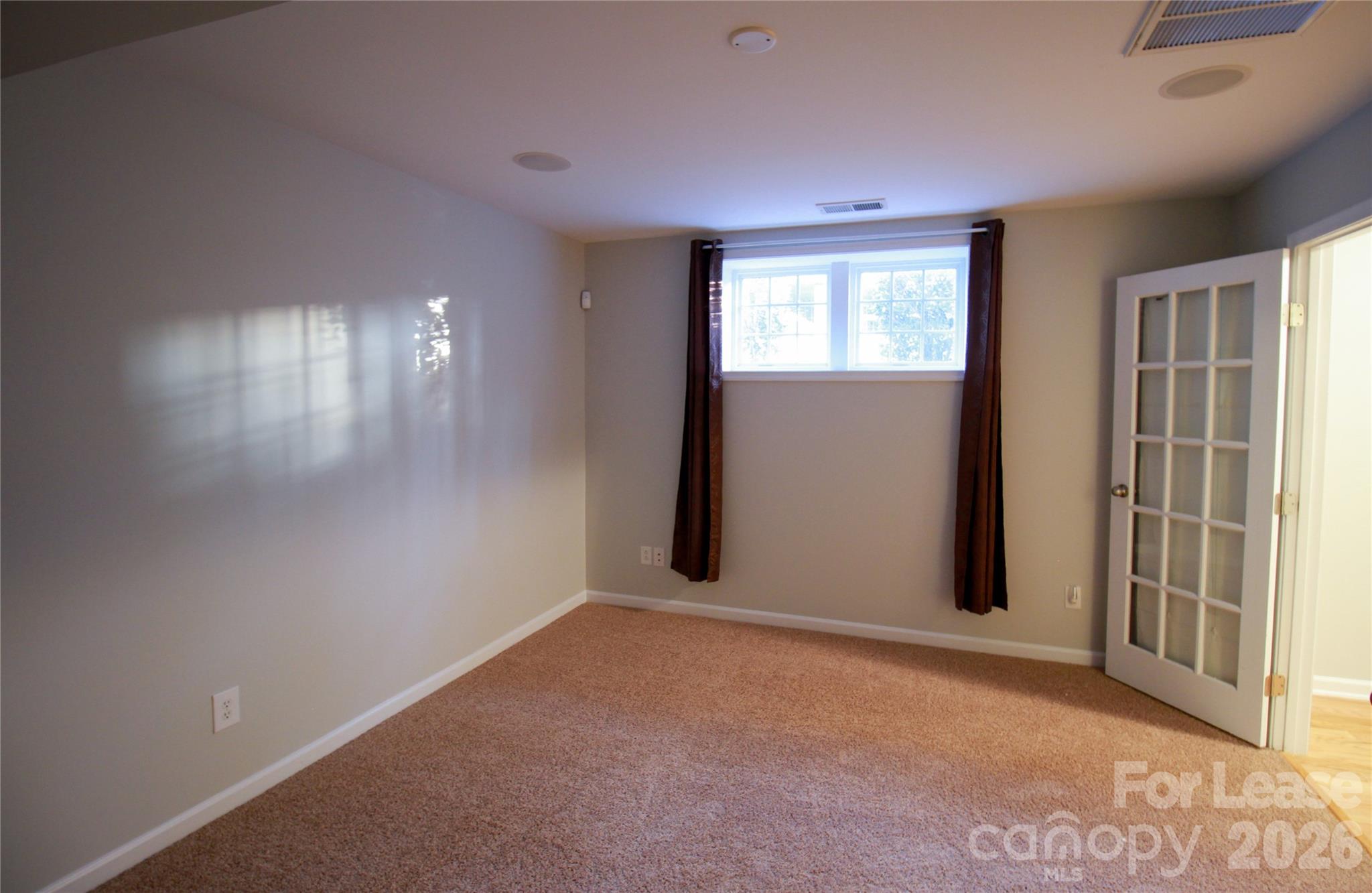 264 W Bland Street Property Photo 17