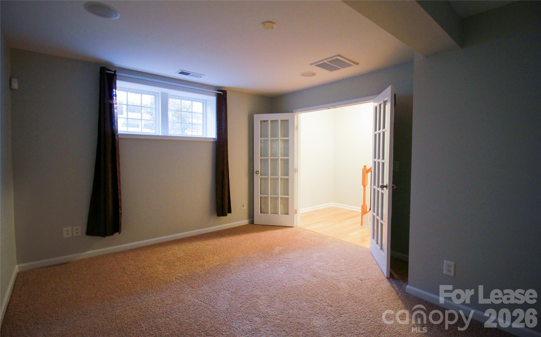 264 W Bland Street Property Photo 18