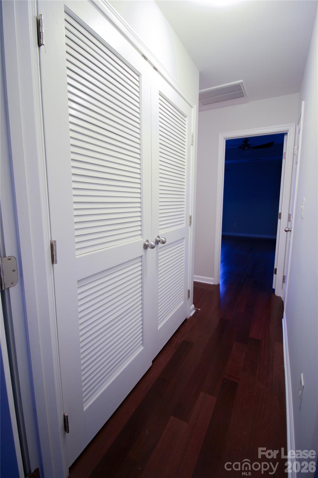 264 W Bland Street Property Photo 29
