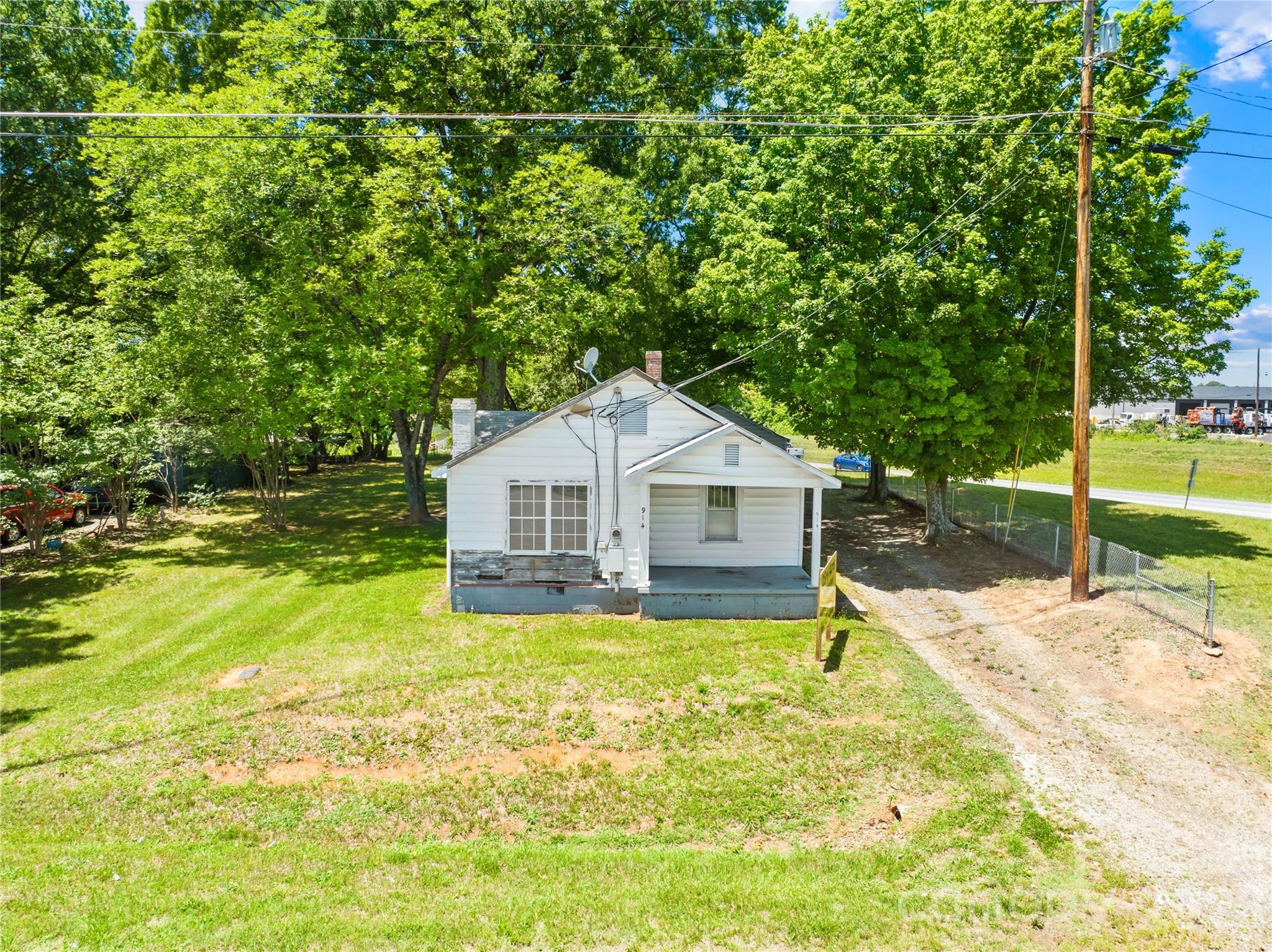 914 Wall Street Property Photo 2