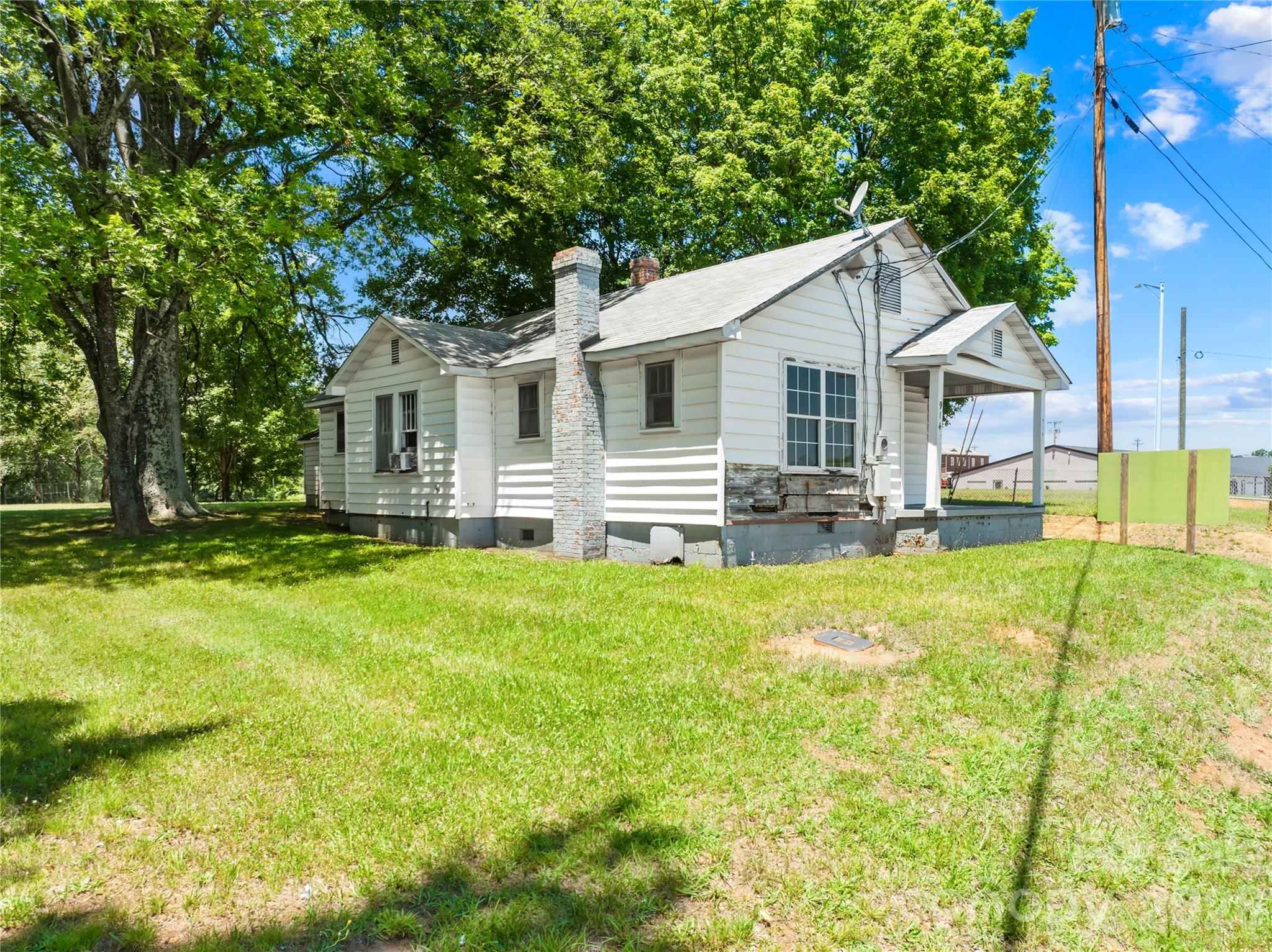 914 Wall Street Property Photo 4