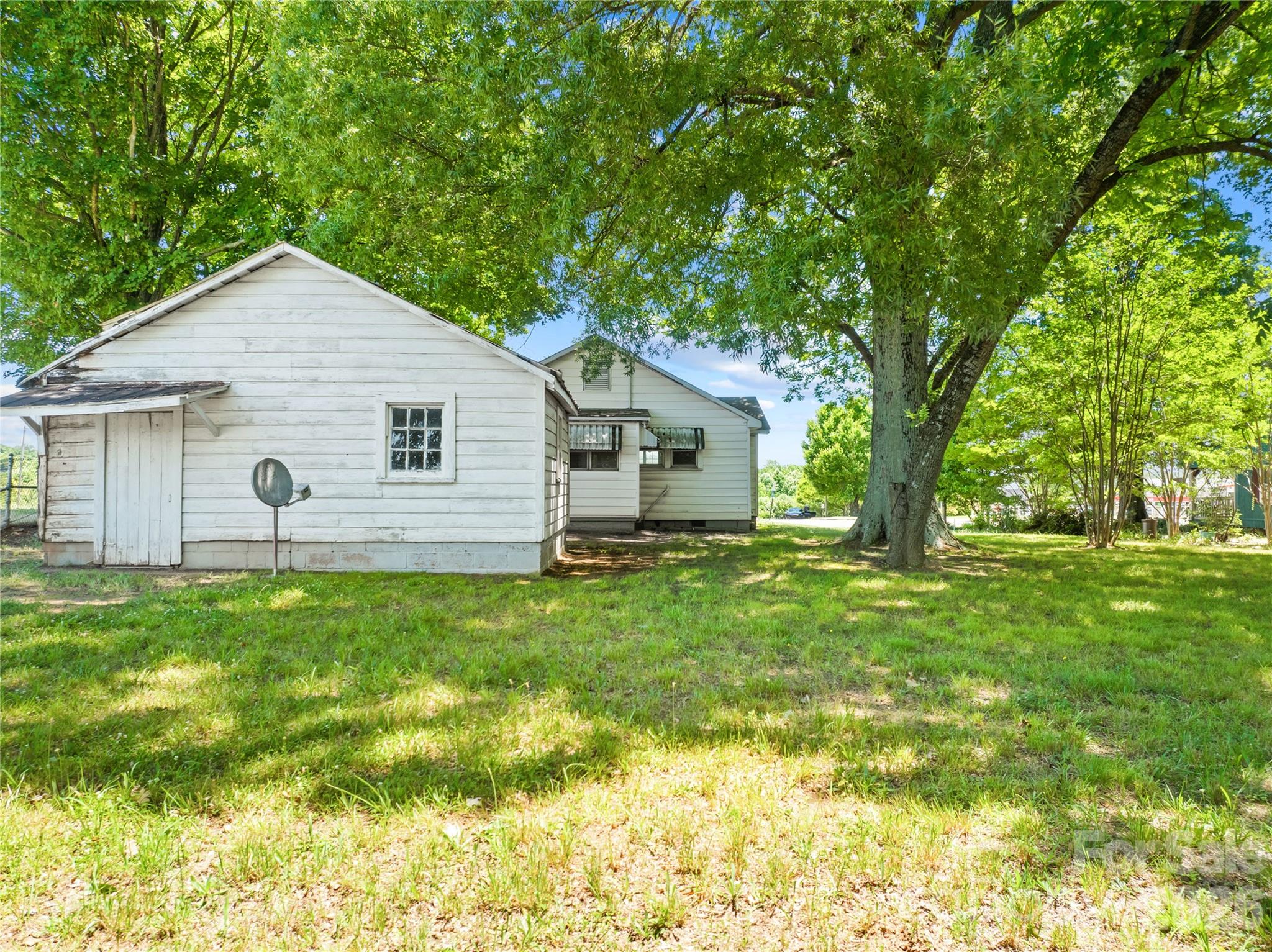914 Wall Street Property Photo 7