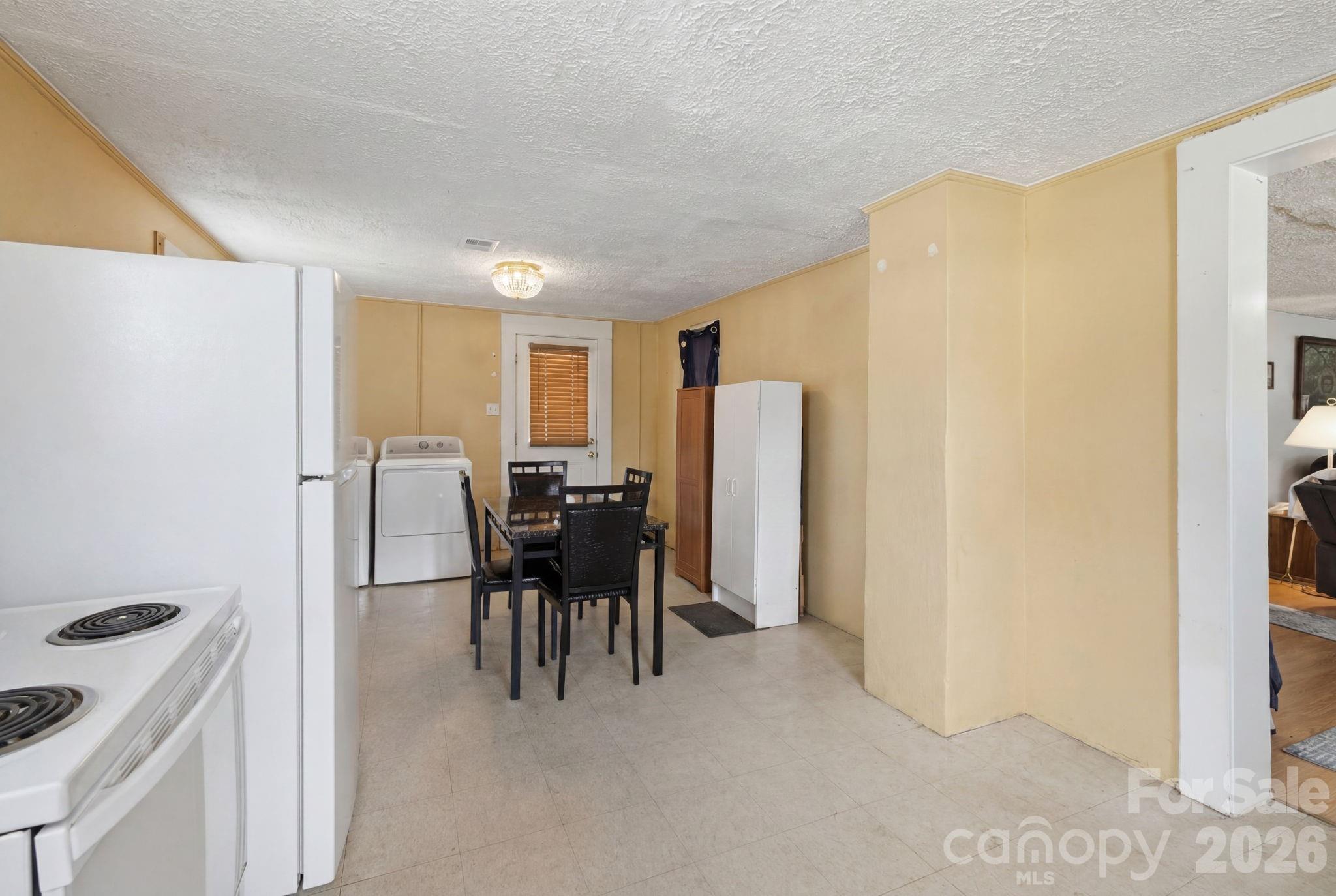 3948 Main Avenue Drive Property Photo 12