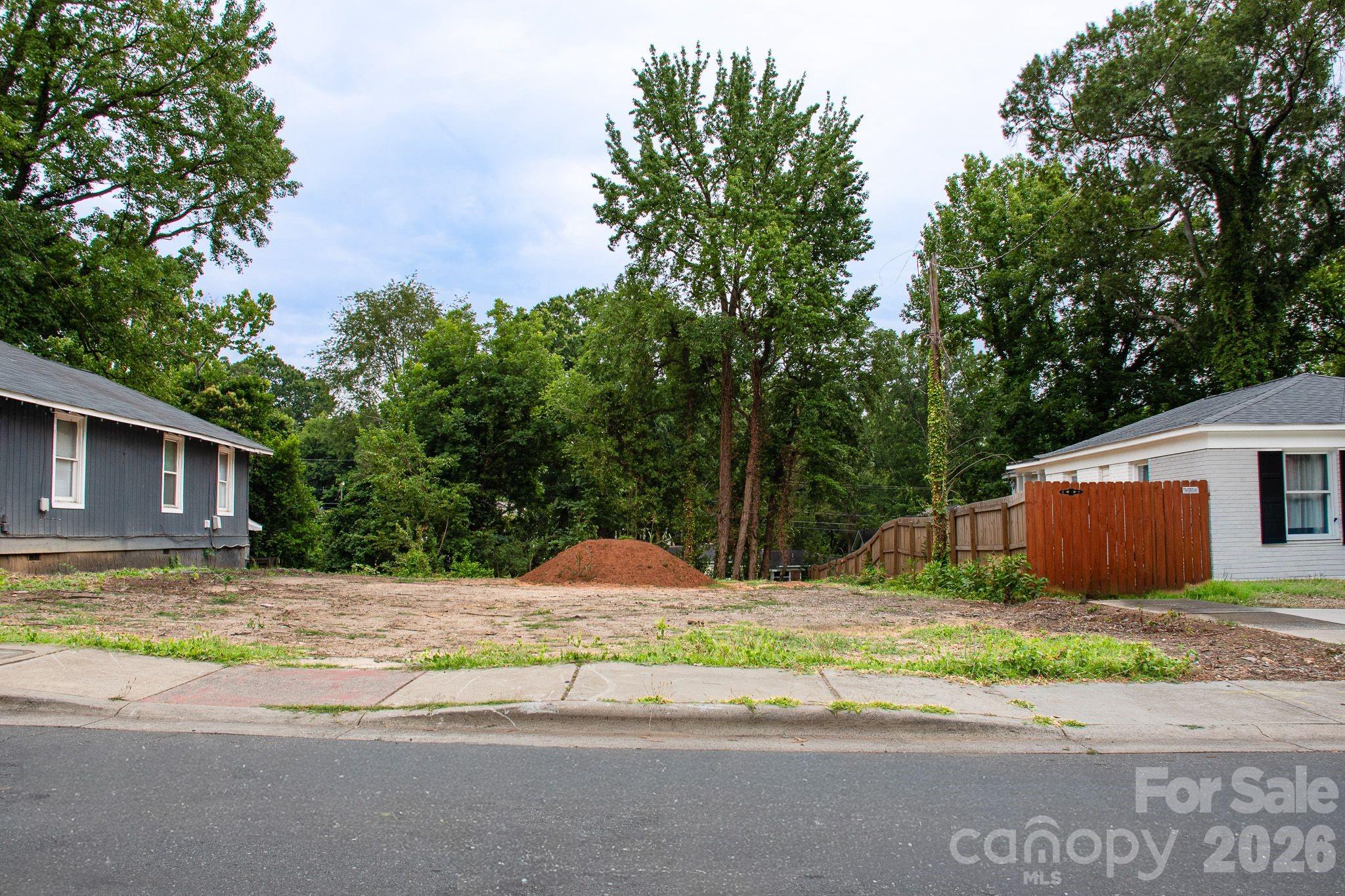 2321 Dundeen Street 4 Property Photo 8