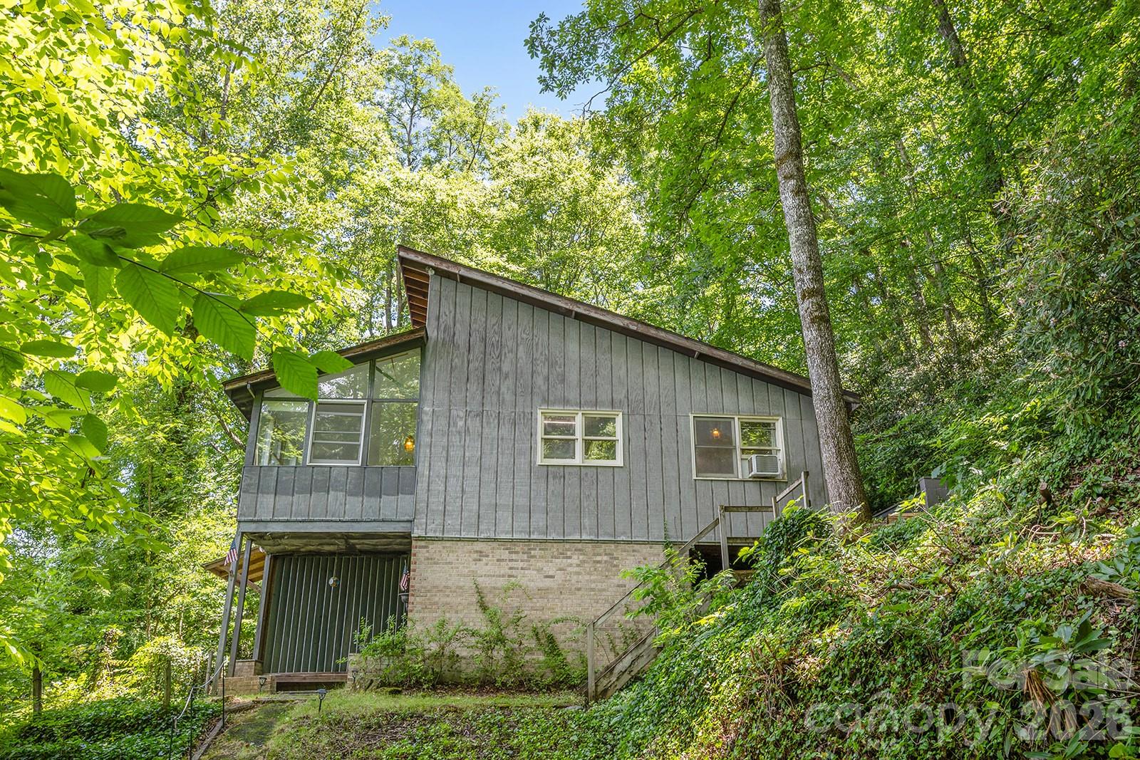 376 Stoney Brook Road Property Photo 3