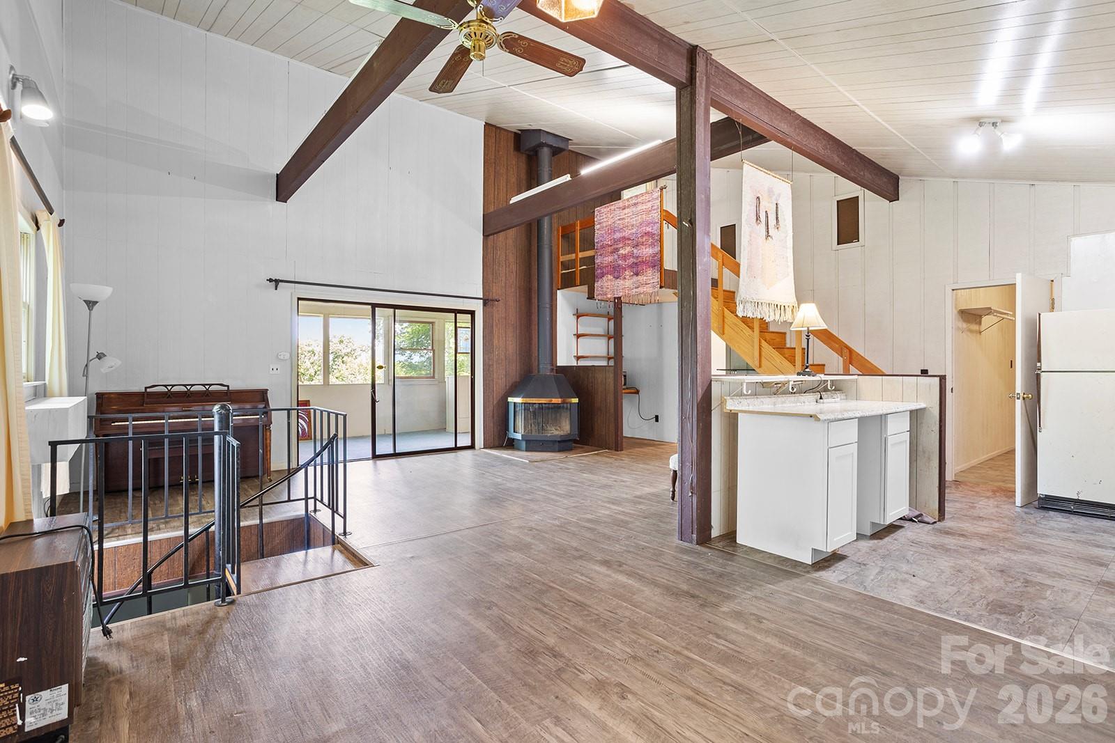 376 Stoney Brook Road Property Photo 4