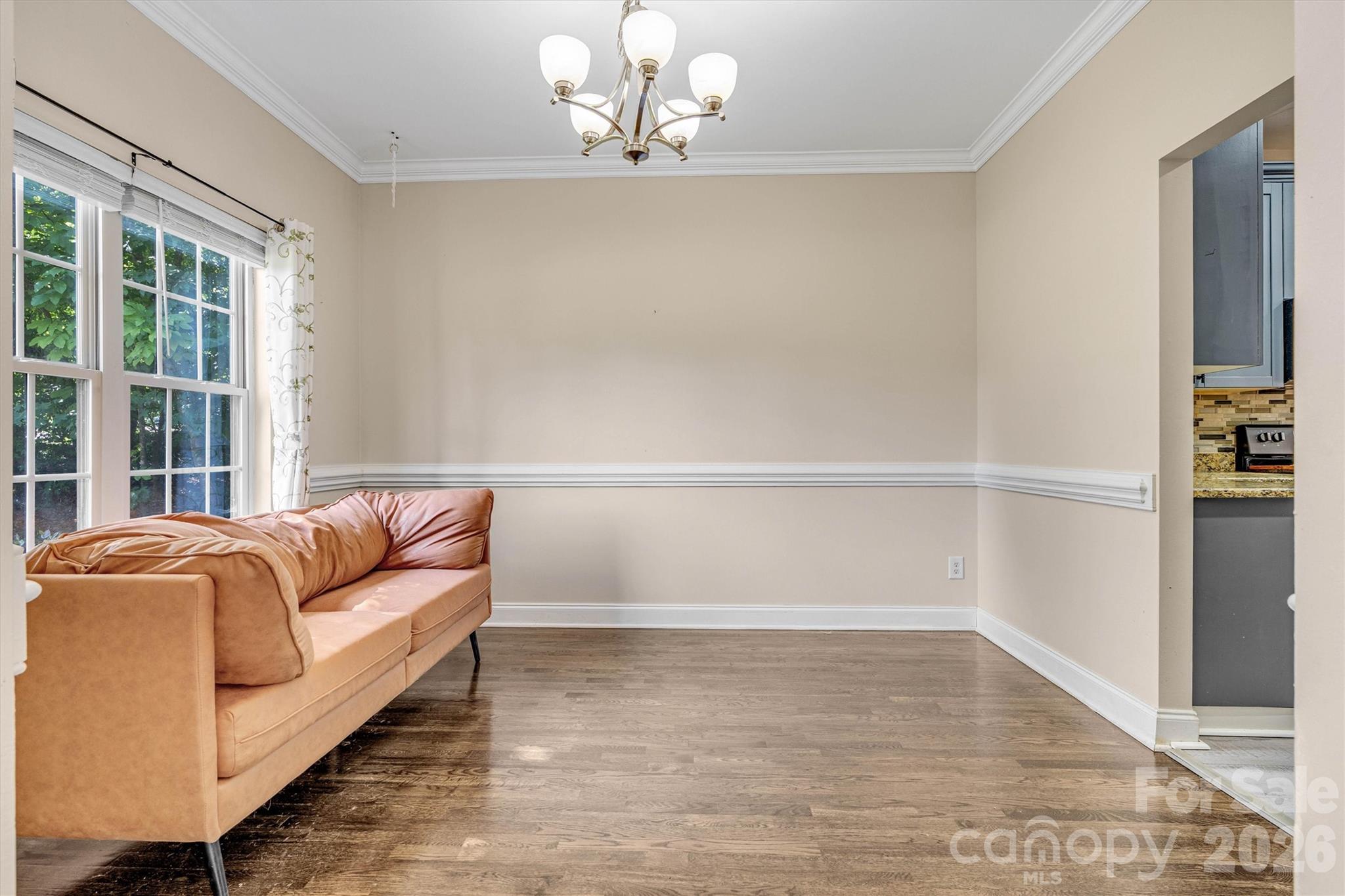 1915 Lynmore Drive Property Photo 7