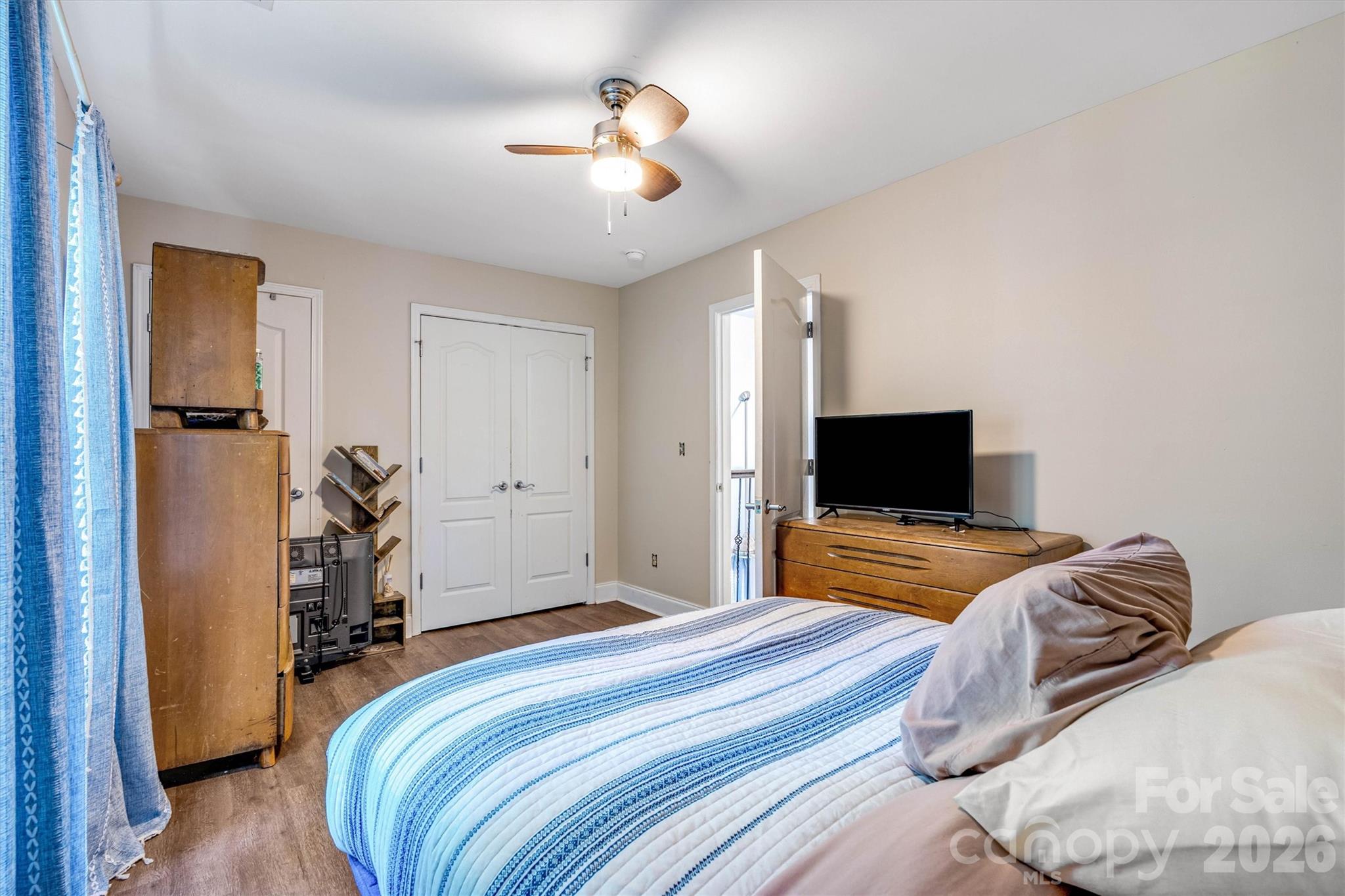 1915 Lynmore Drive Property Photo 22