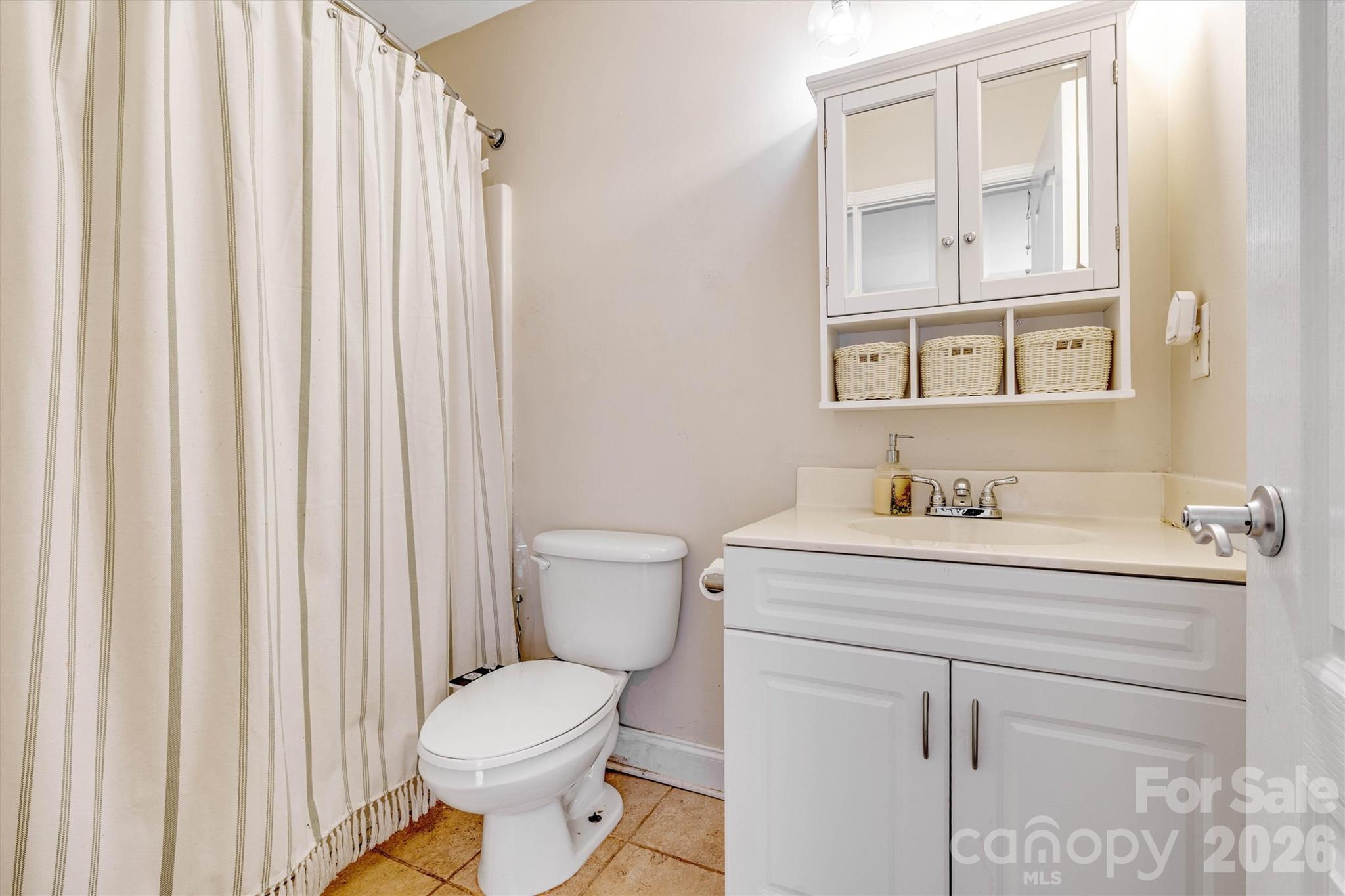 1915 Lynmore Drive Property Photo 23