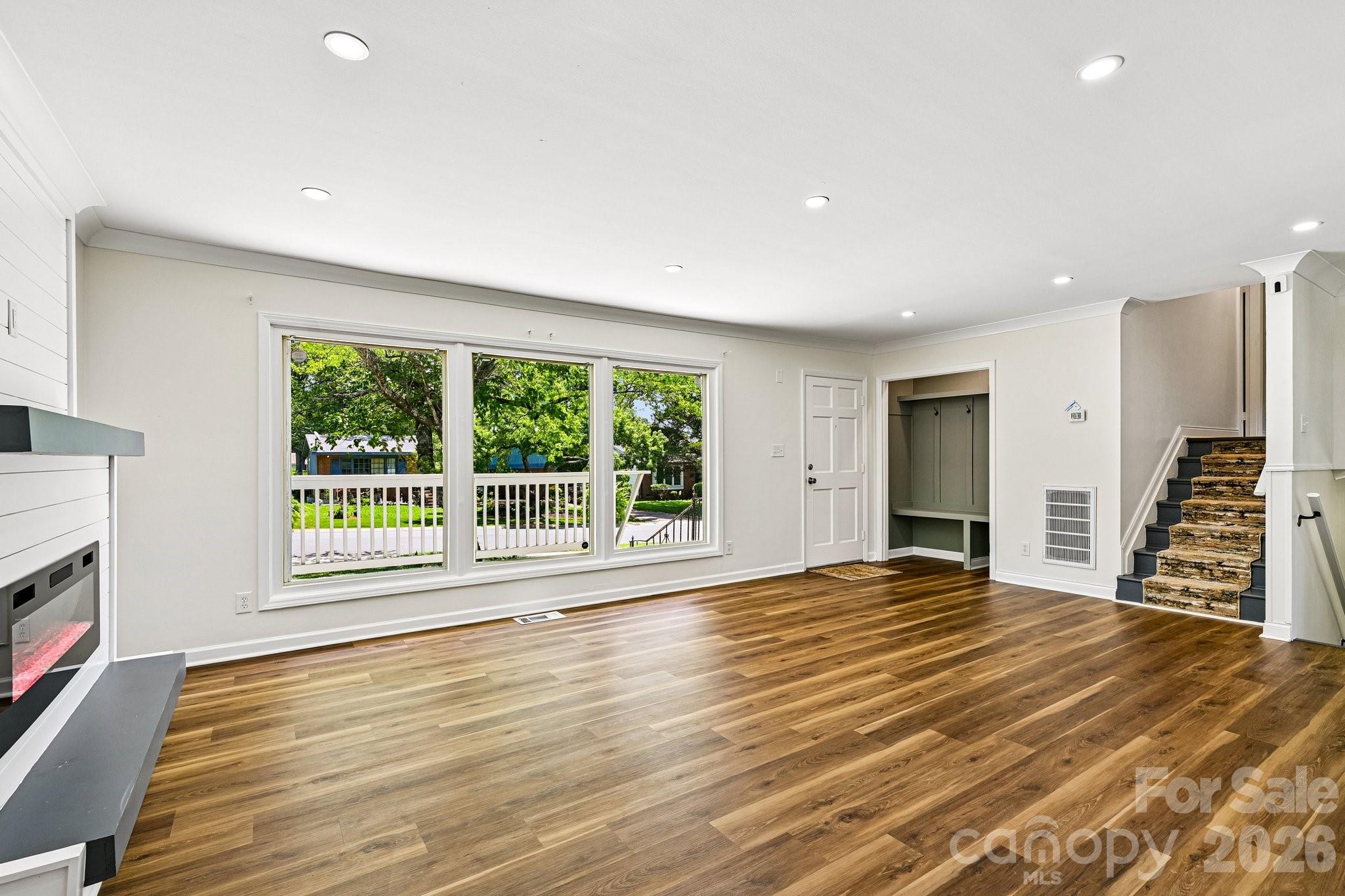 923 Yuma Street Property Photo 7