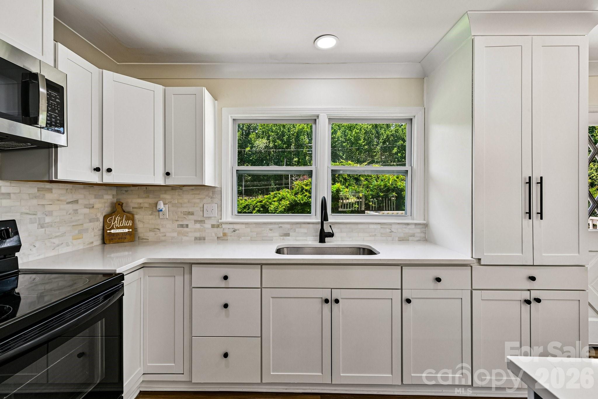 923 Yuma Street Property Photo 15