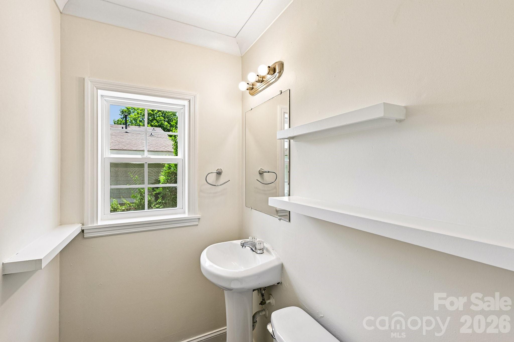 923 Yuma Street Property Photo 26