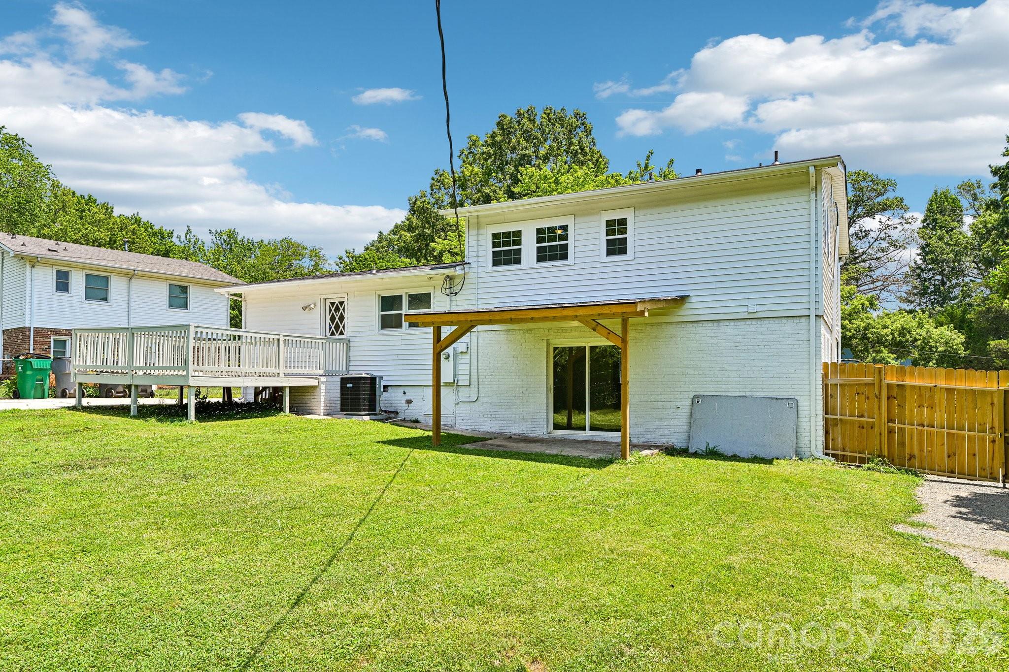 923 Yuma Street Property Photo 45