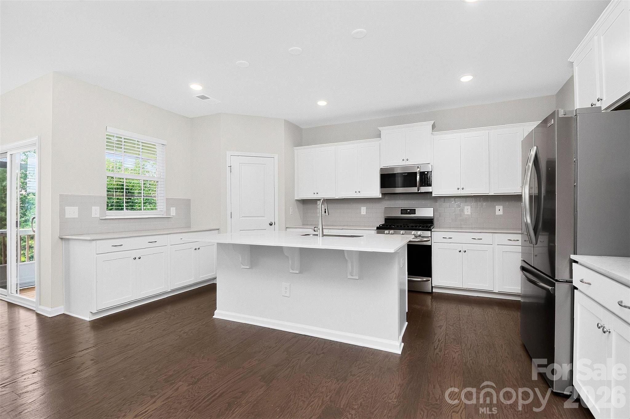 17504 Terryglass Lane Property Photo 7
