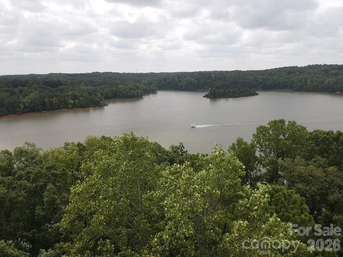 3235 Lake Pointe Drive Property Photo 2