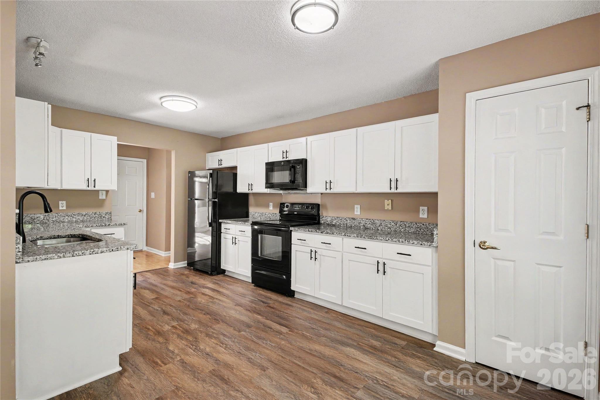 3786 Sedgewick Street Property Photo 7