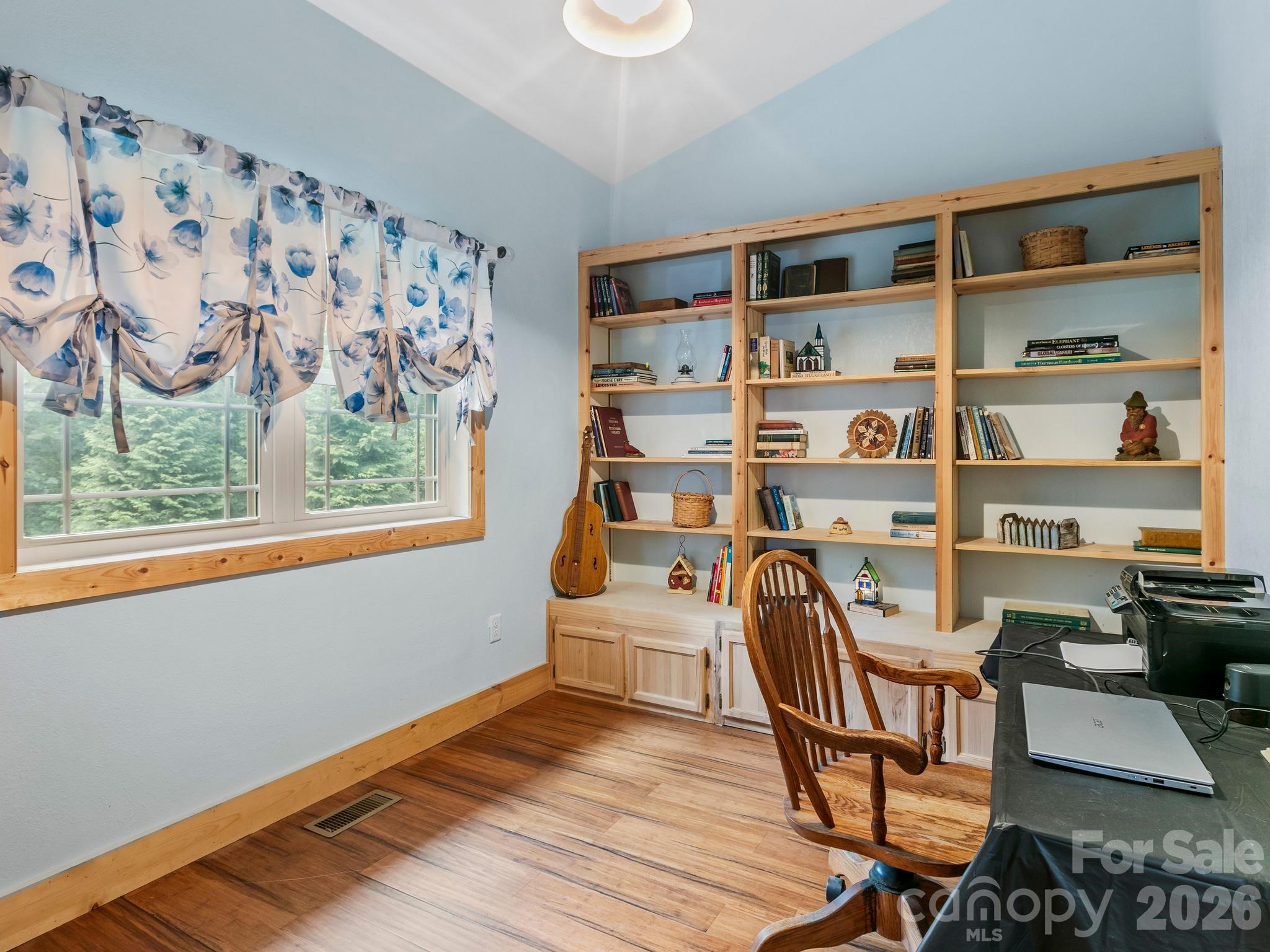 116 W Hiawatha Court Property Photo 13