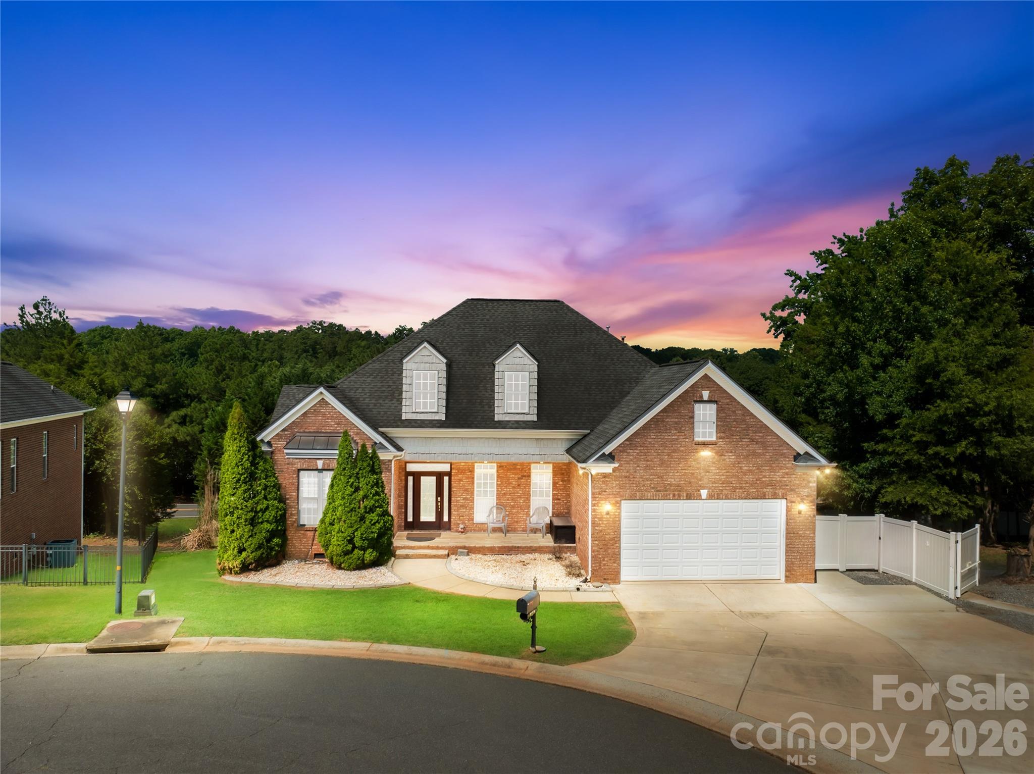3129 Linkside Court Property Photo 1