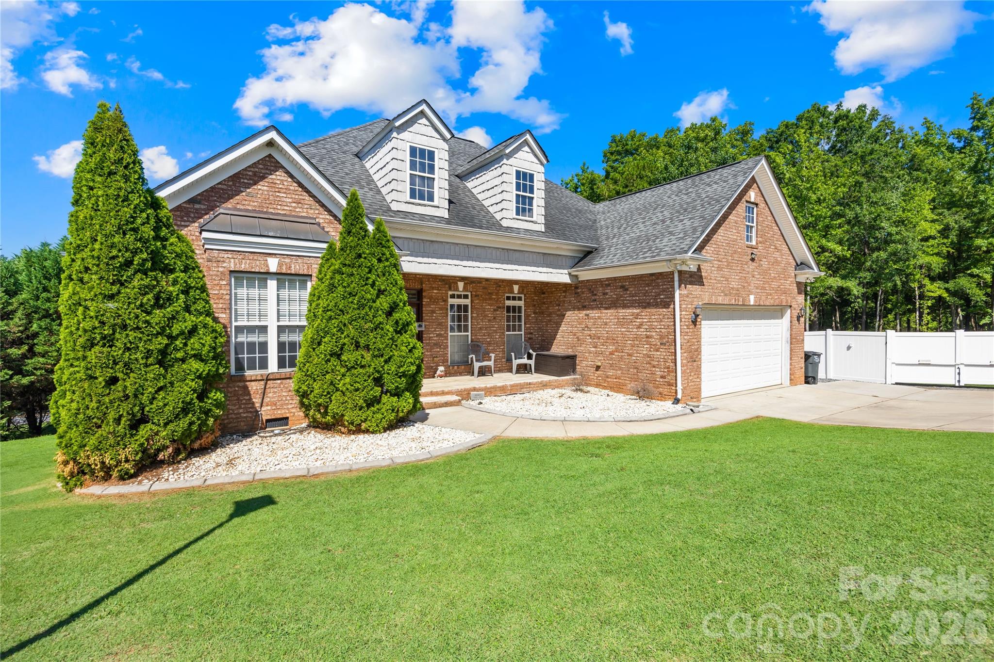 3129 Linkside Court Property Photo 2