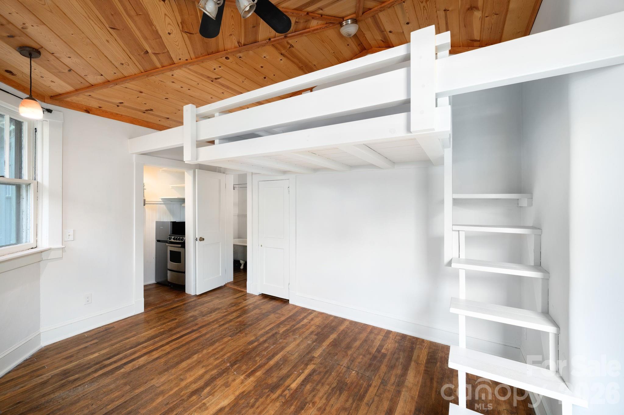11 Cullowhee Street Property Photo 30