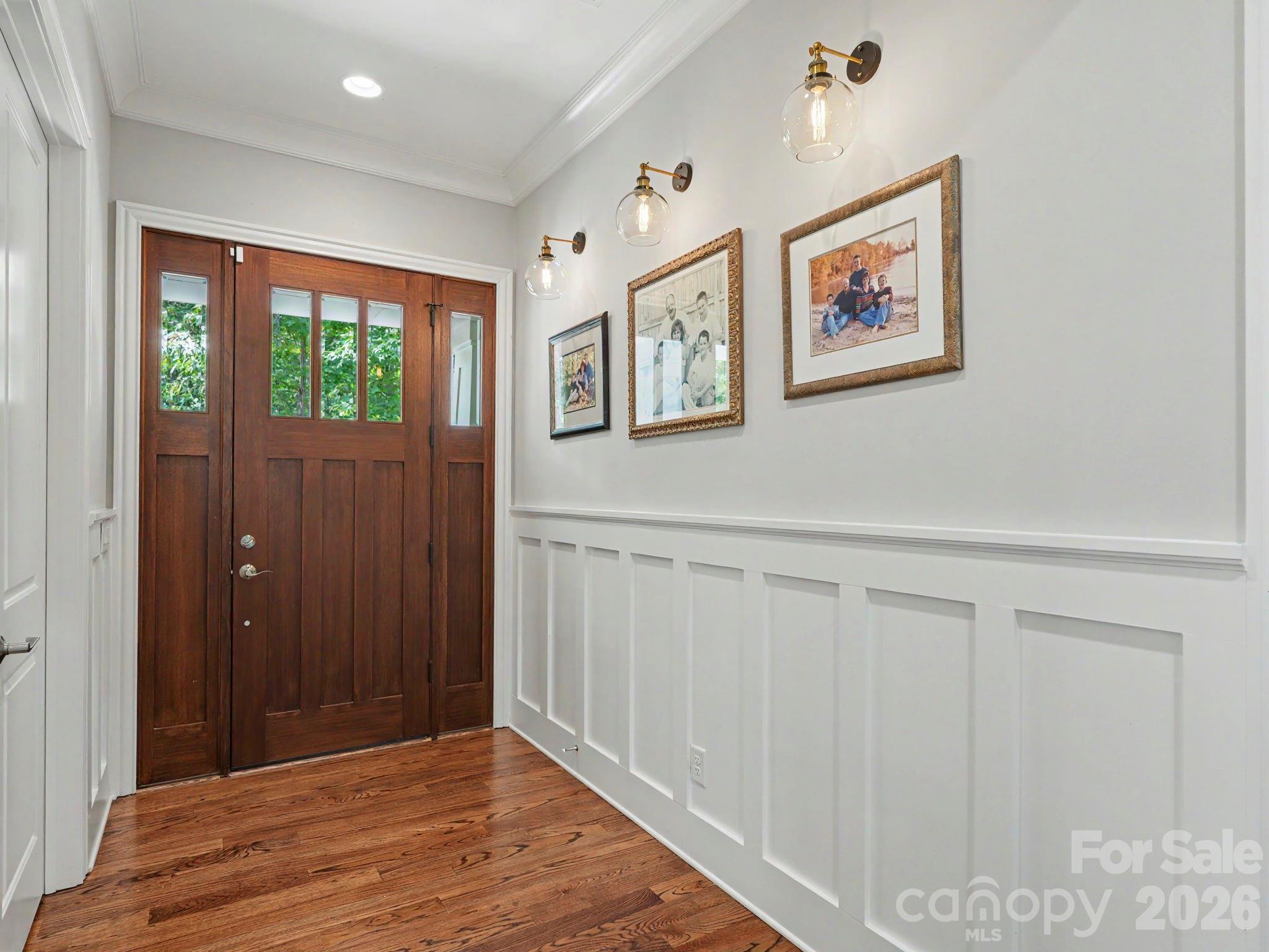 9560 Regent Drive Property Photo 2