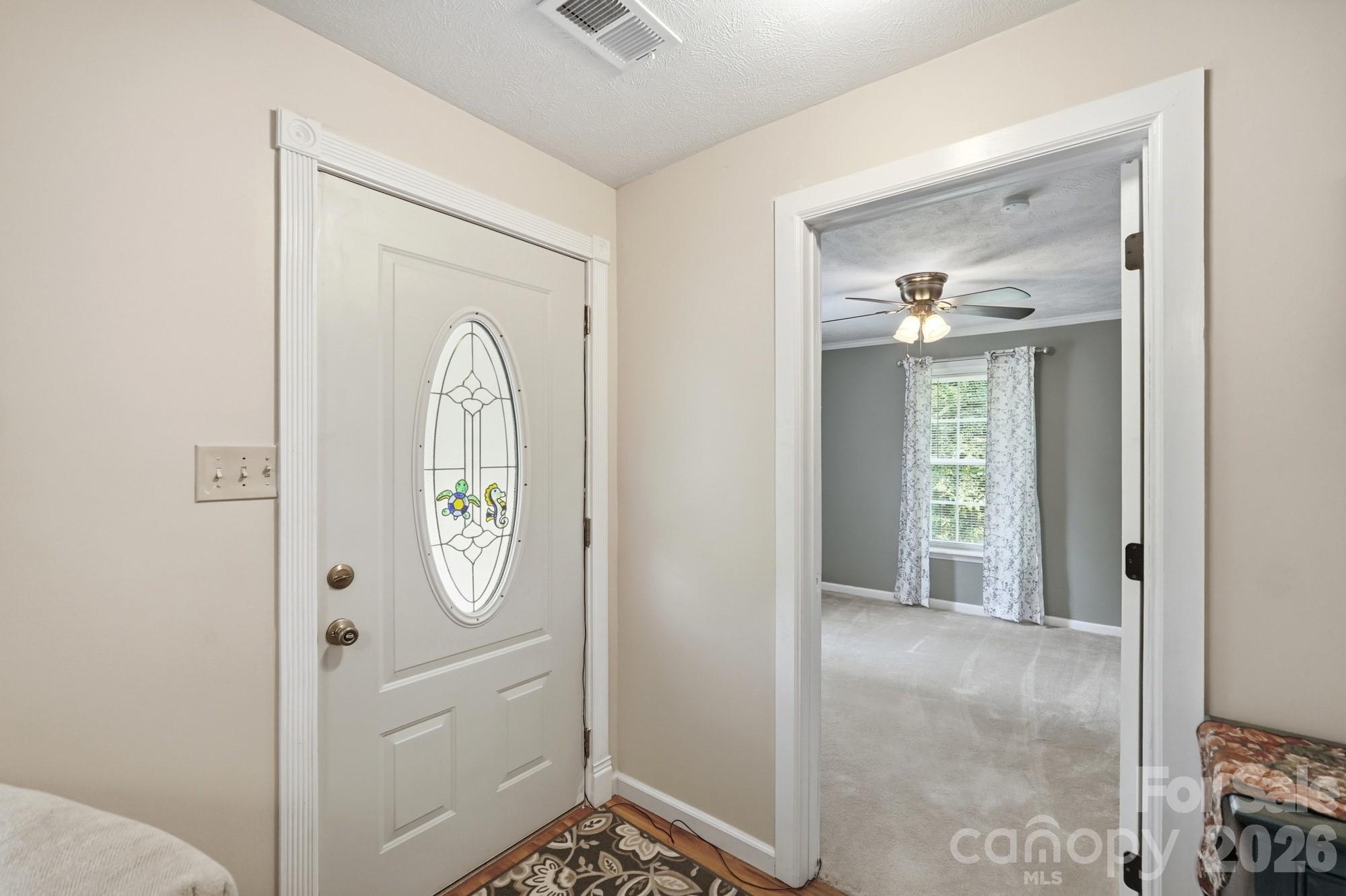 928 Oval Street Property Photo 4