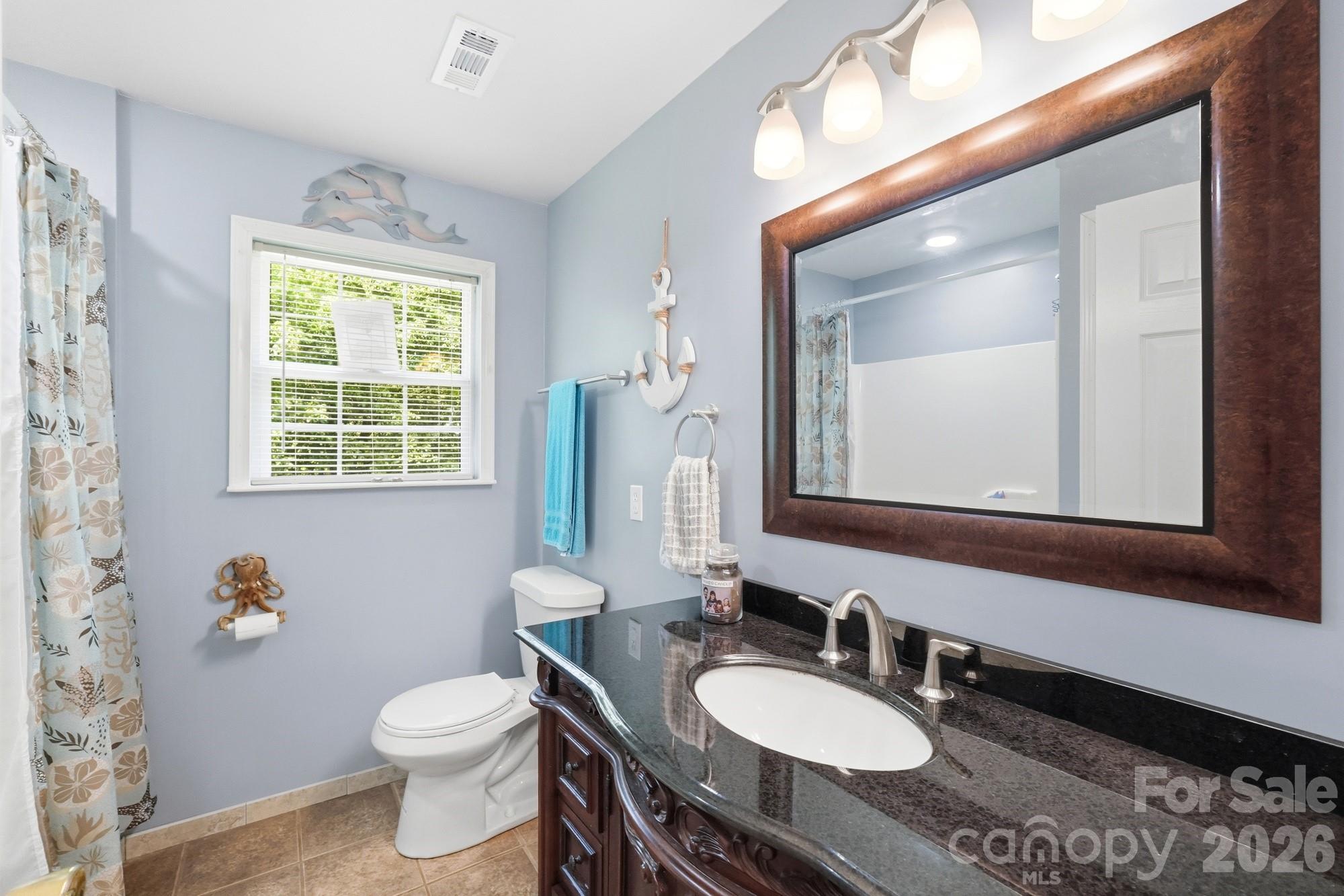 928 Oval Street Property Photo 18
