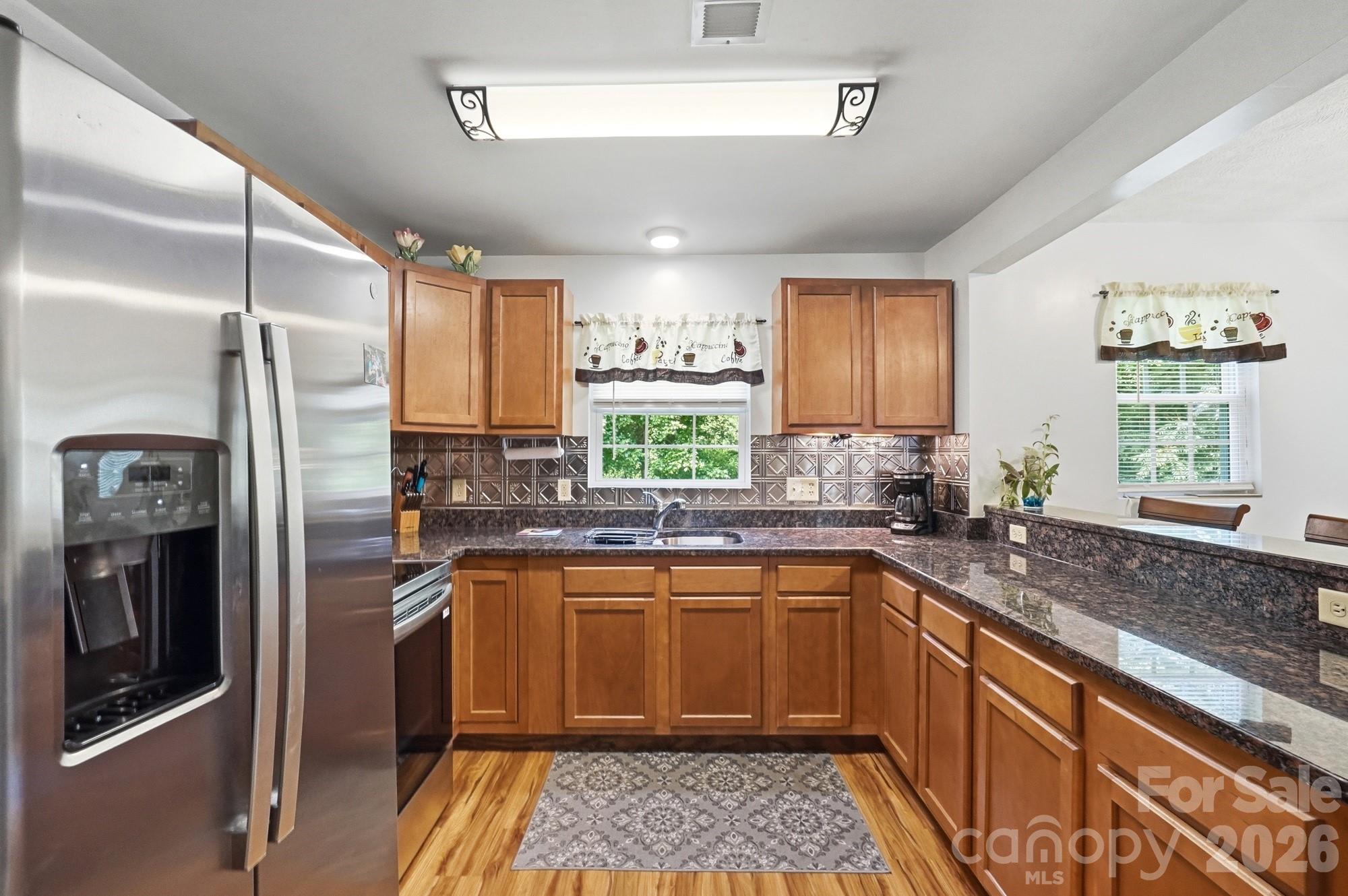928 Oval Street Property Photo 20