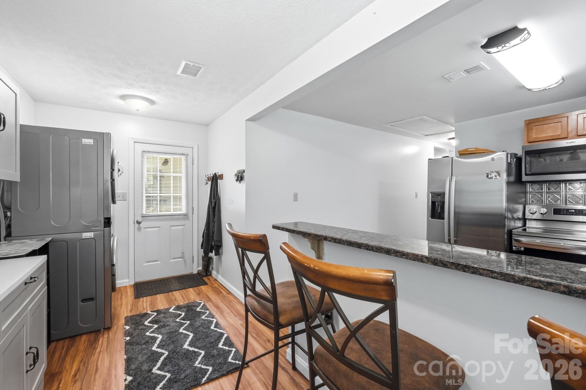 928 Oval Street Property Photo 23