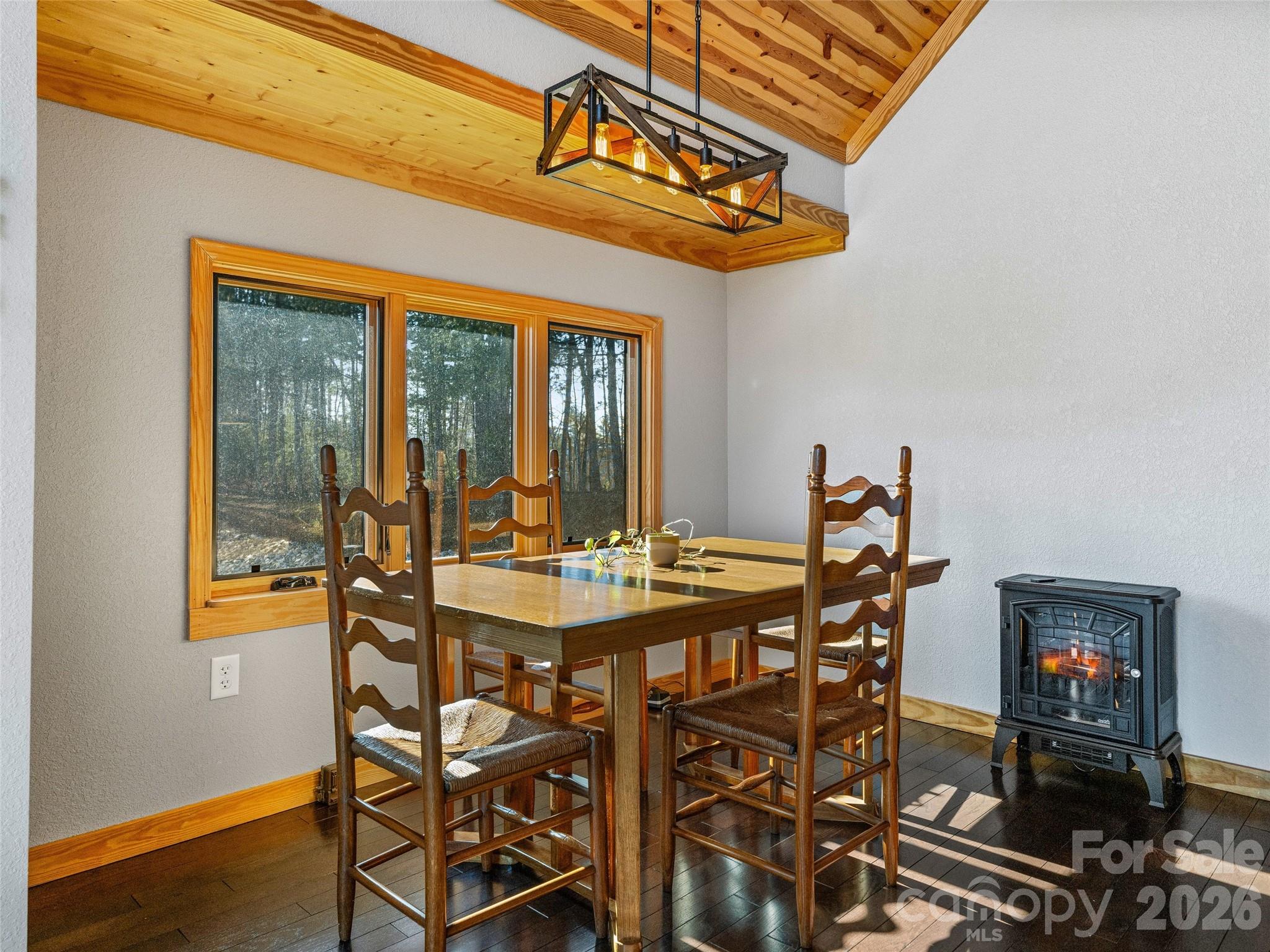 143 Fox Grape Hollow Road Property Photo 8