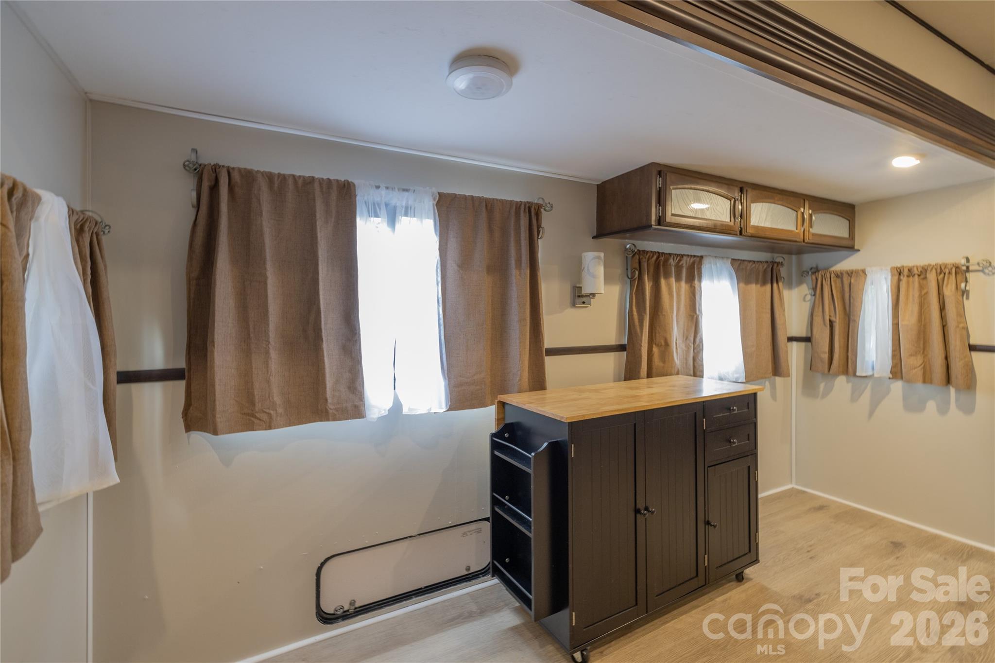 192 Roberts Ridge Road Property Photo 10