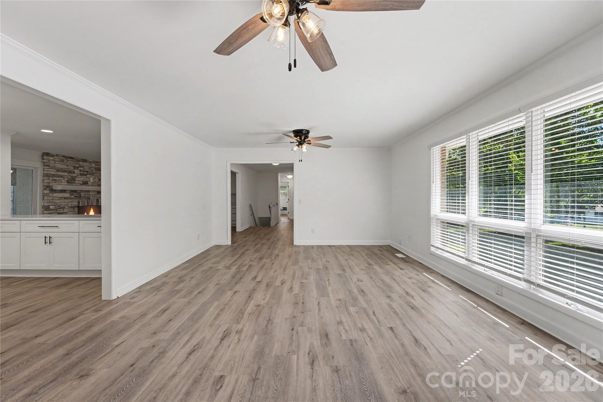 110 S Myrtle Avenue Property Photo 7