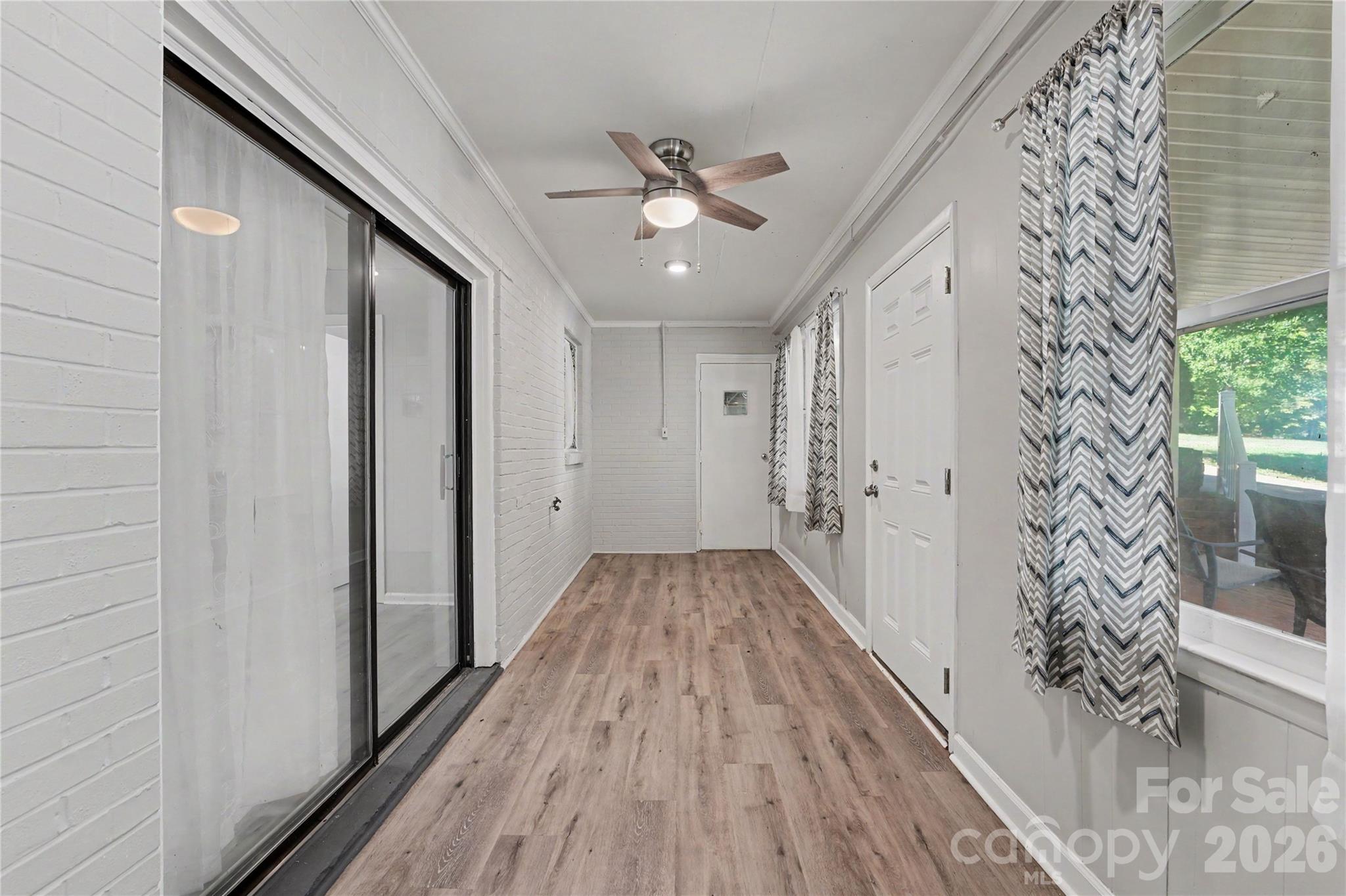 110 S Myrtle Avenue Property Photo 21