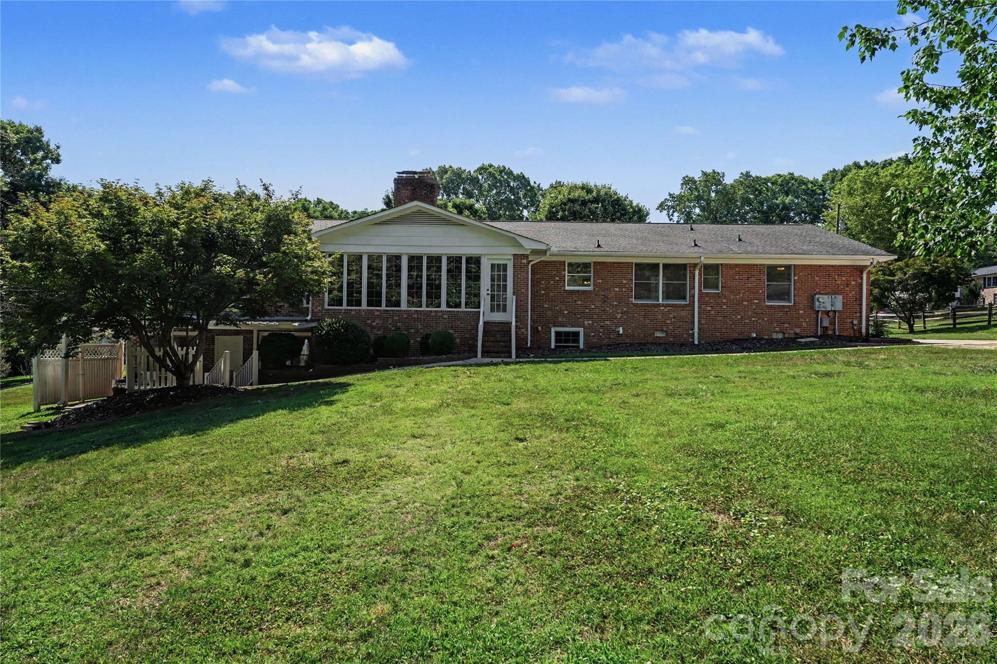 110 S Myrtle Avenue Property Photo 25