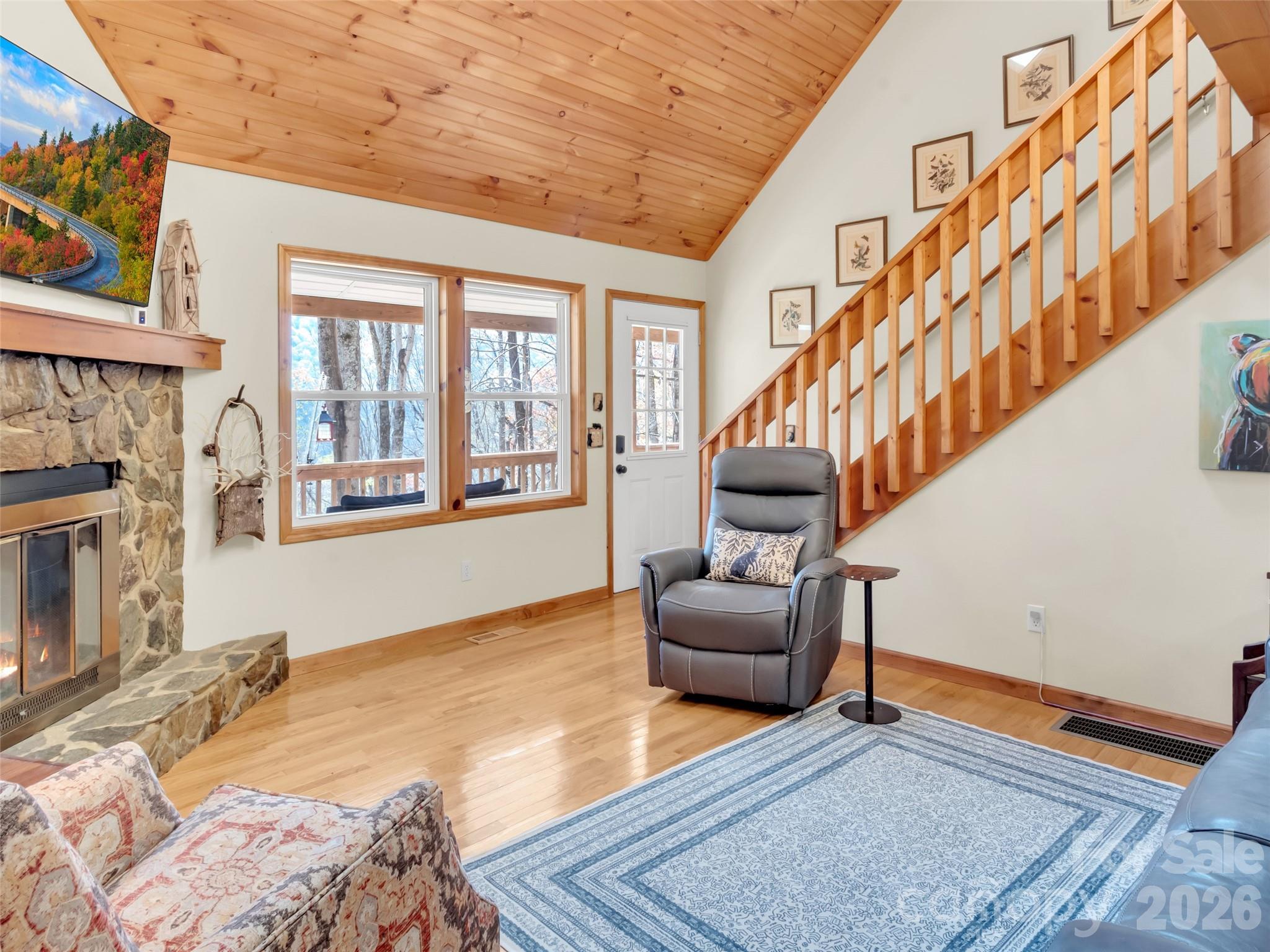 245 Greenview Drive Property Photo 8