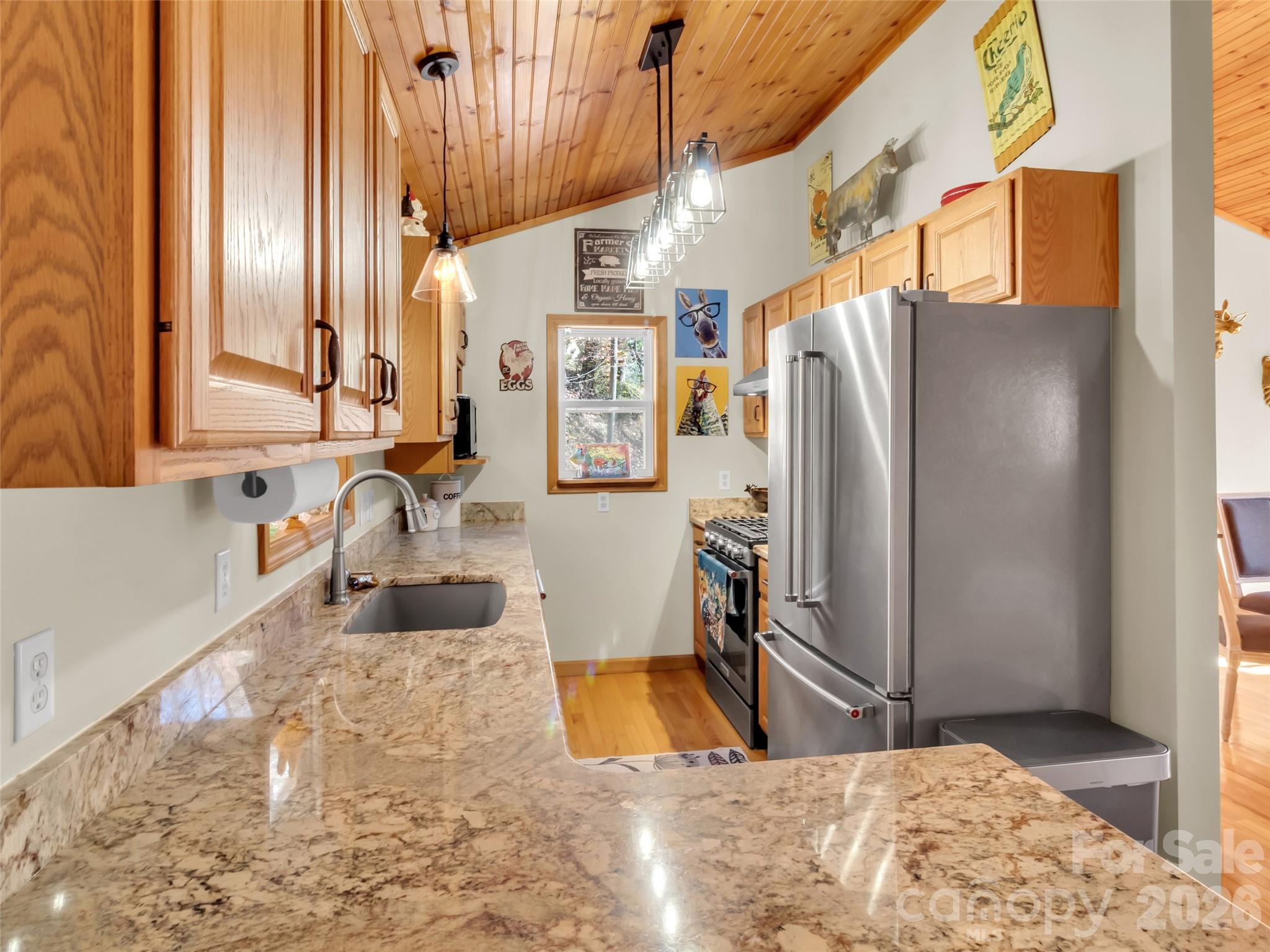 245 Greenview Drive Property Photo 9