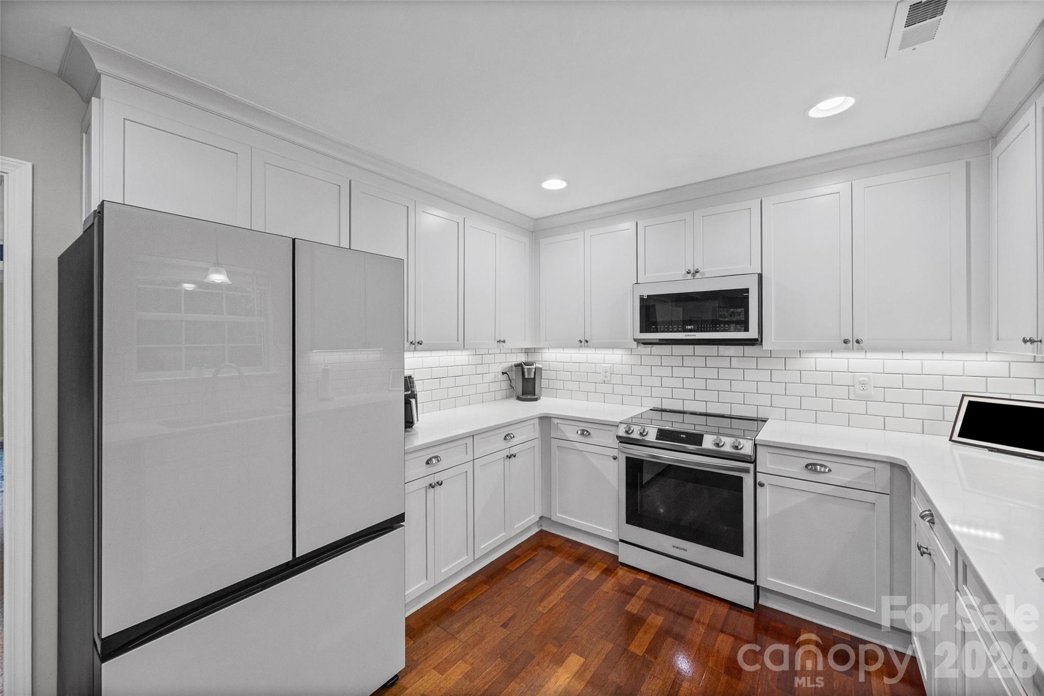 1018 Briarmore Drive Property Photo 14