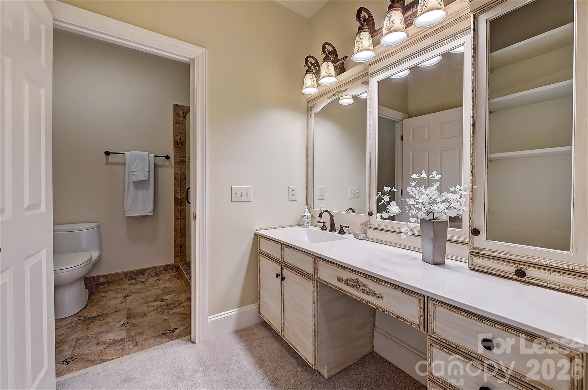 5100 Piper Glen Drive Property Photo 34