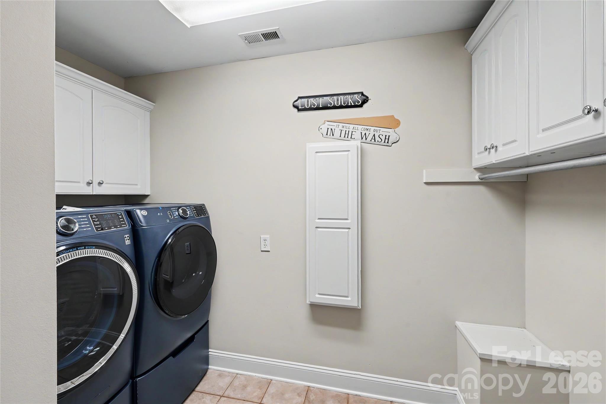 2545 Rea Road Property Photo 20