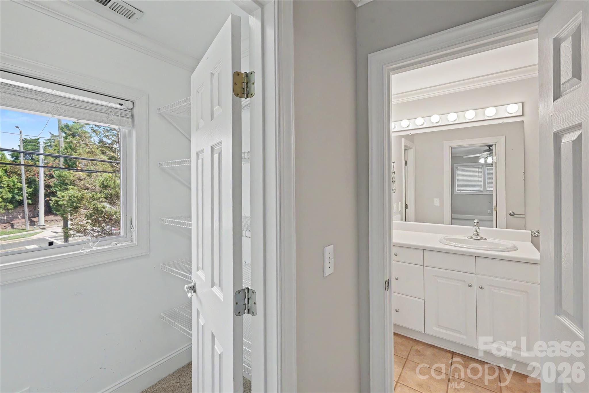 2545 Rea Road Property Photo 37